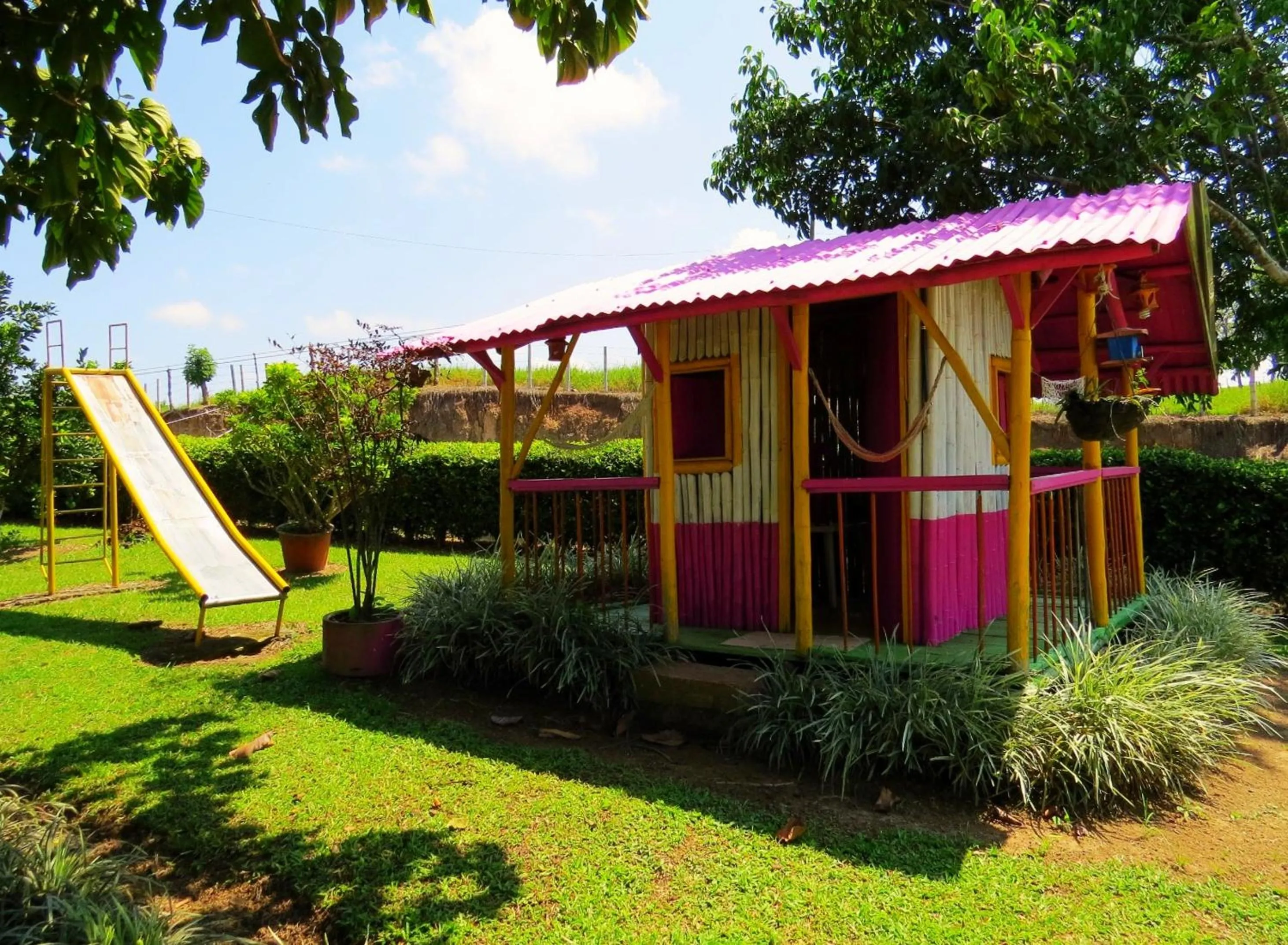 Property building in Villa Luzandi