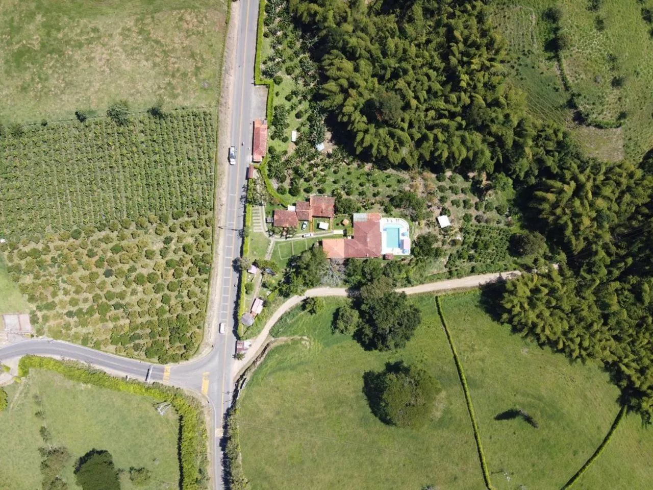 Property building in Villa Luzandi