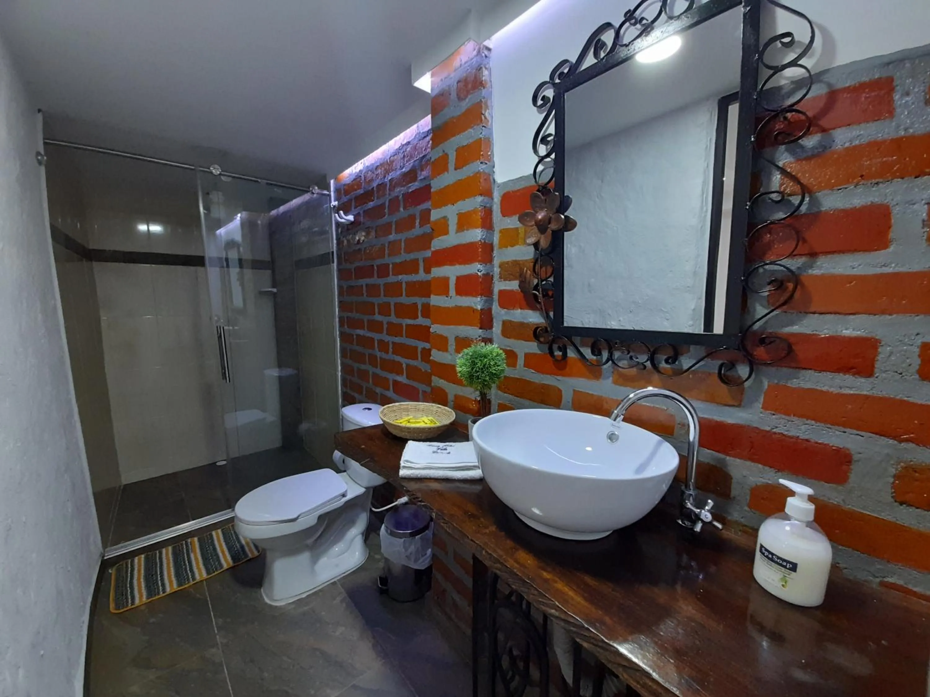 Bathroom in Villa Luzandi