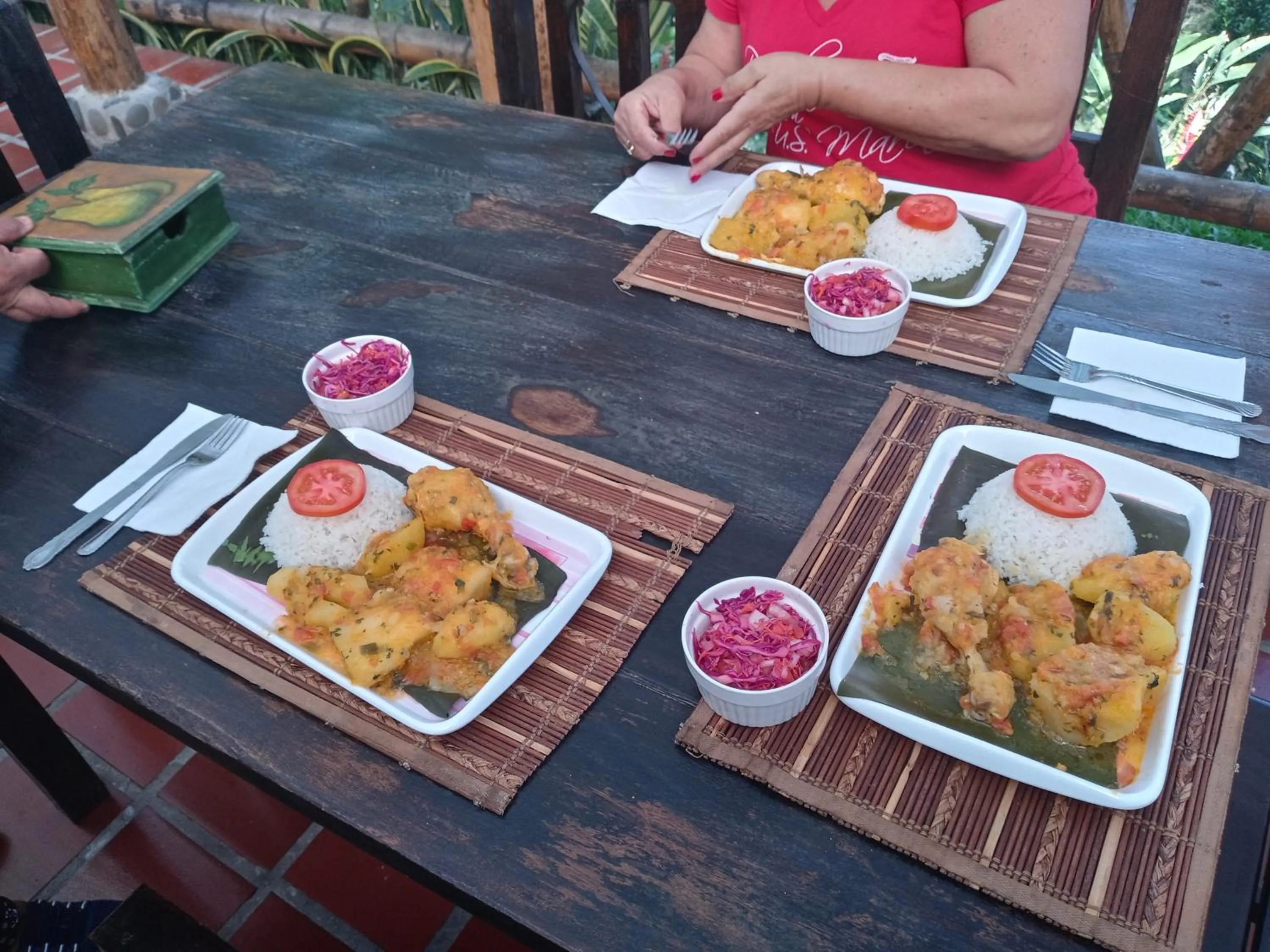 Food and drinks in Villa Luzandi