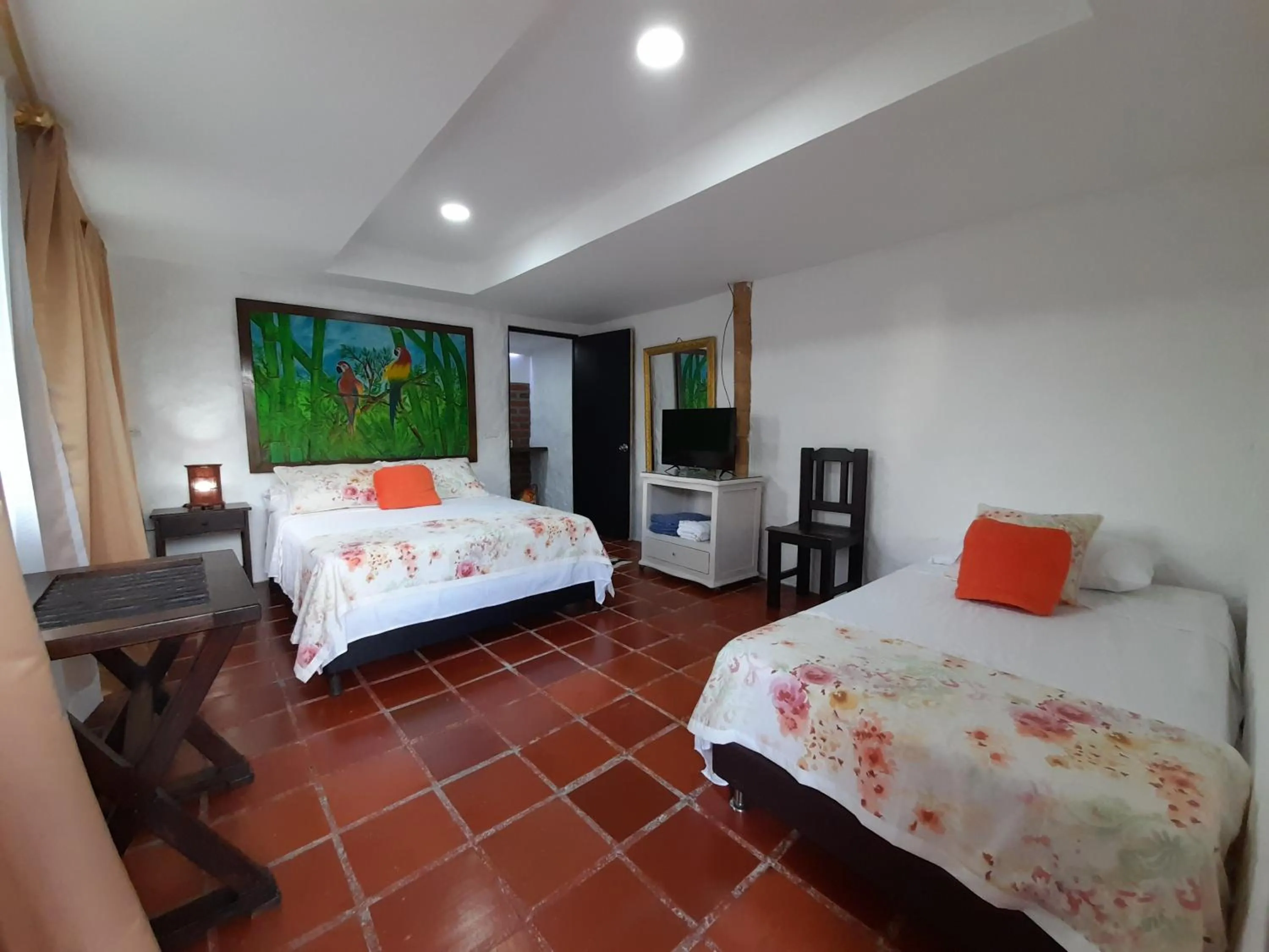 Property building, Bed in Villa Luzandi
