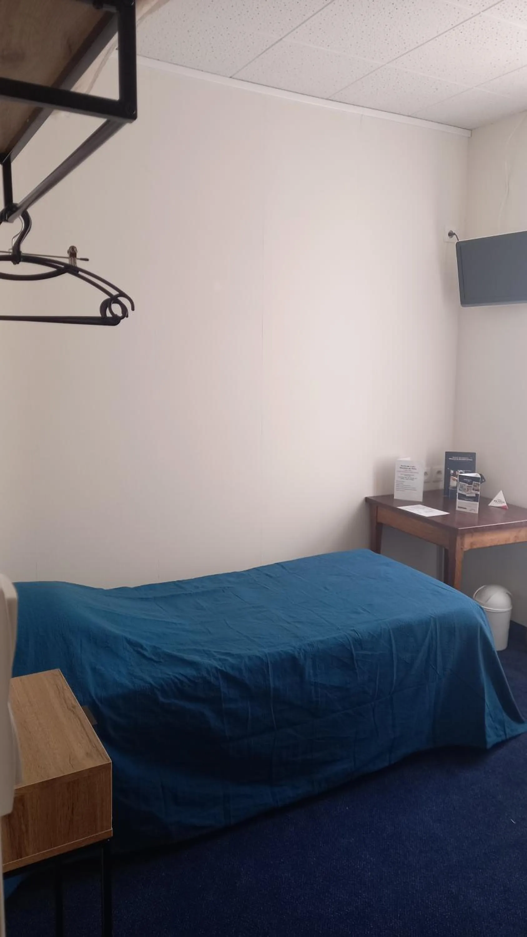 Bed in Hôtel - Restaurant Saint Jacques