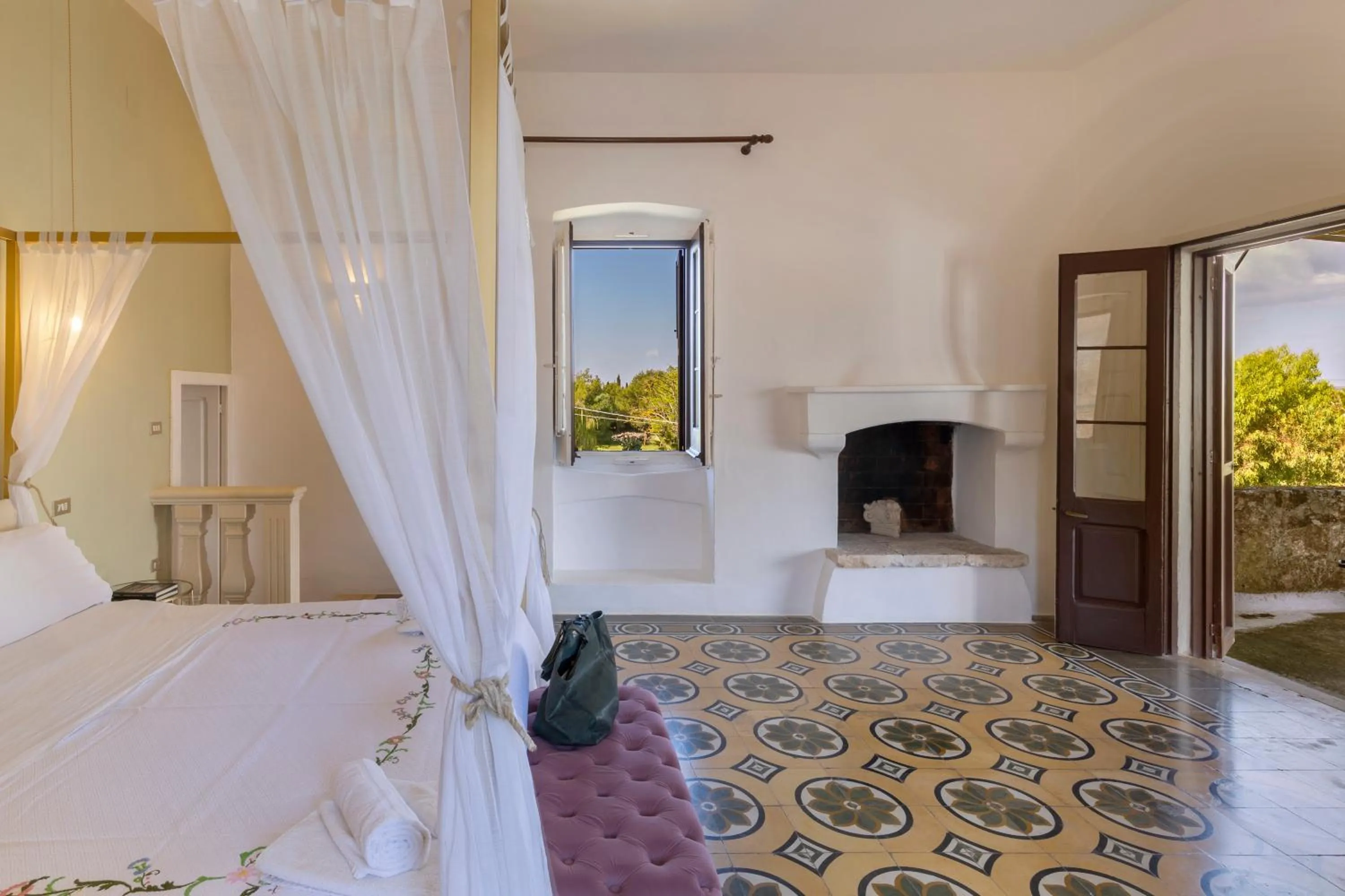 Photo of the whole room, Bed in Masseria Zanzara