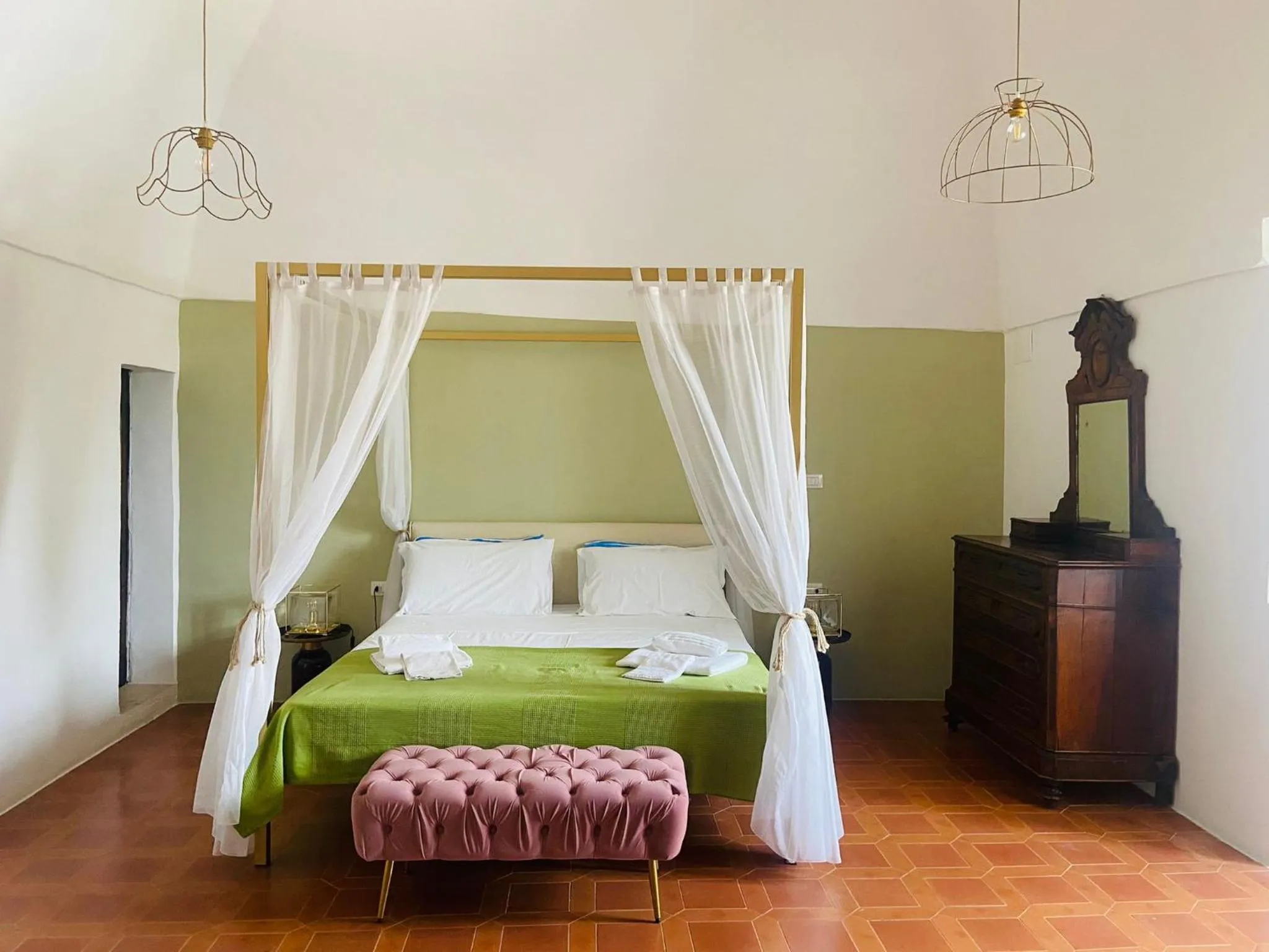 Photo of the whole room, Bed in Masseria Zanzara