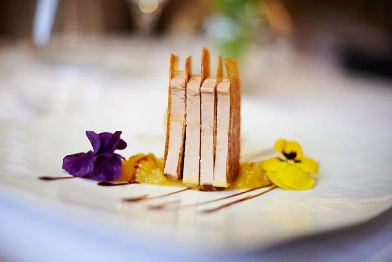 Food in Logis Hôtel Restaurant du Moulin