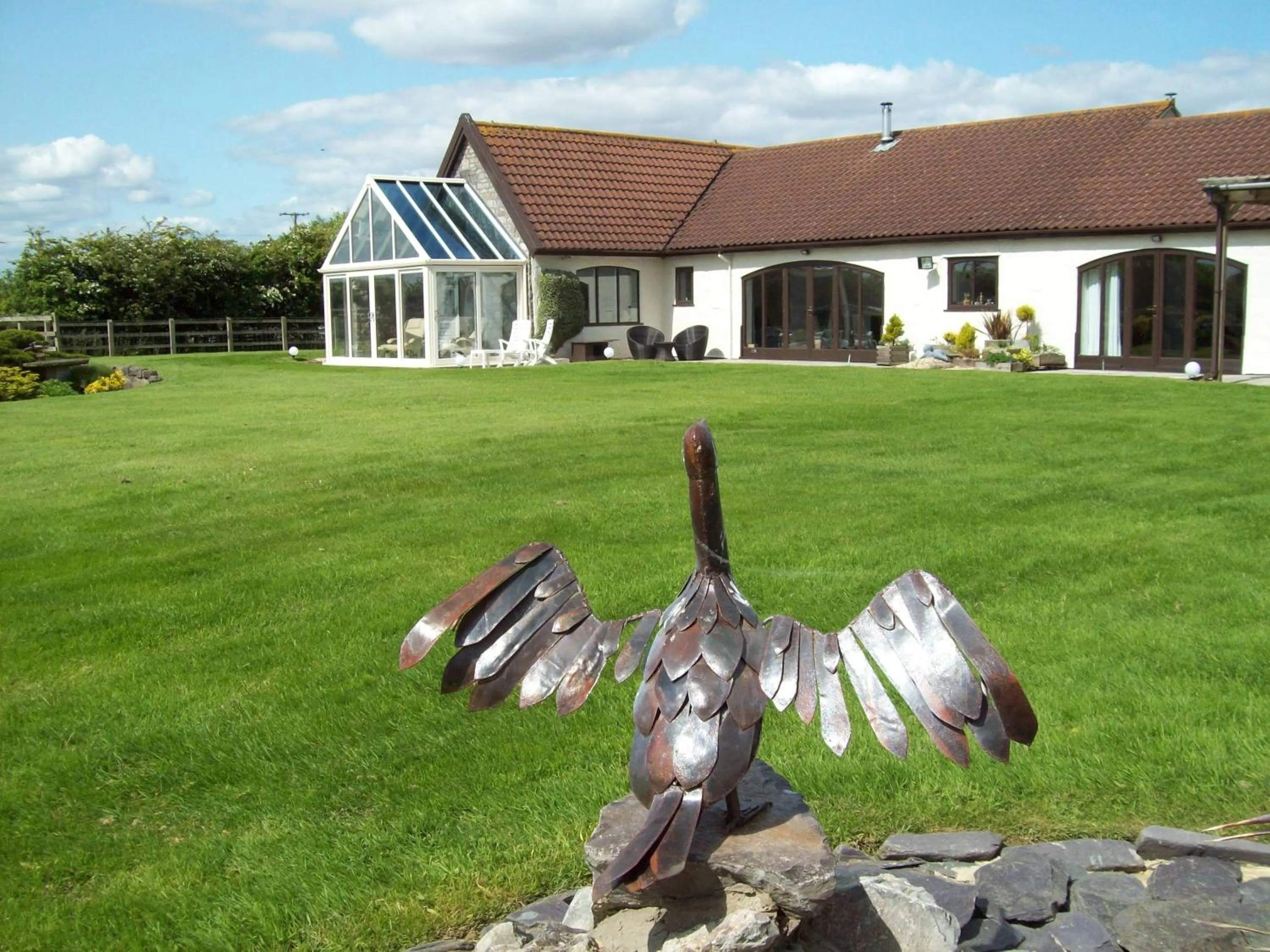 Garden in WILLOW BARN boutique B&B