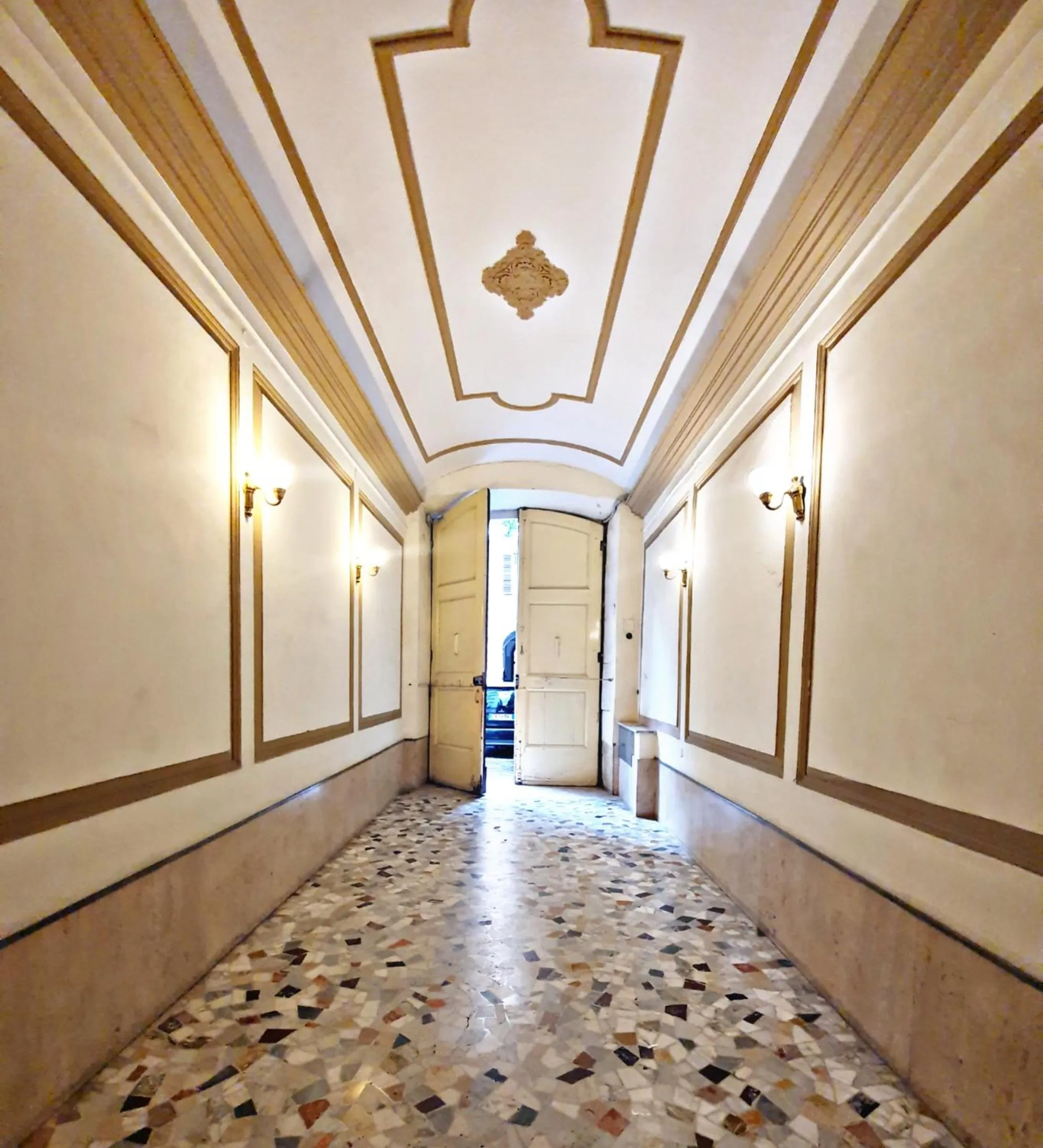 Facade/entrance in Fabio Massimo Guest House