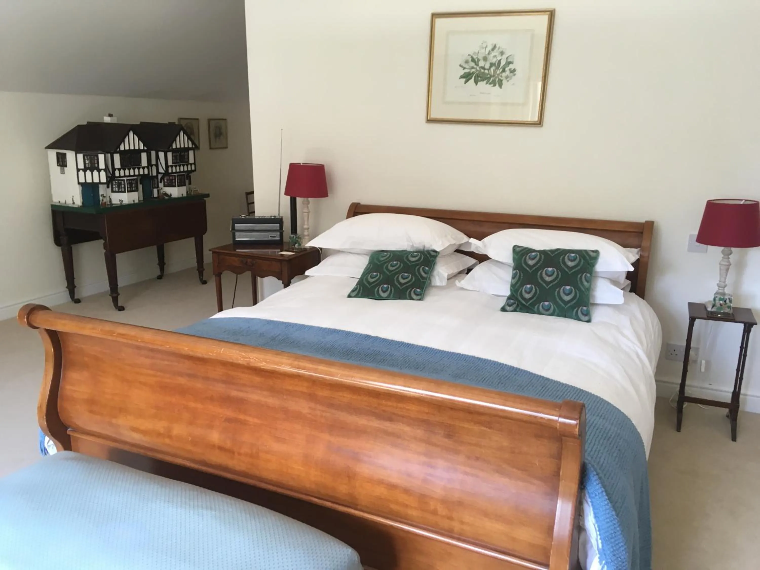 Bed in Field End House Strawberry Lane Meysey Hampton