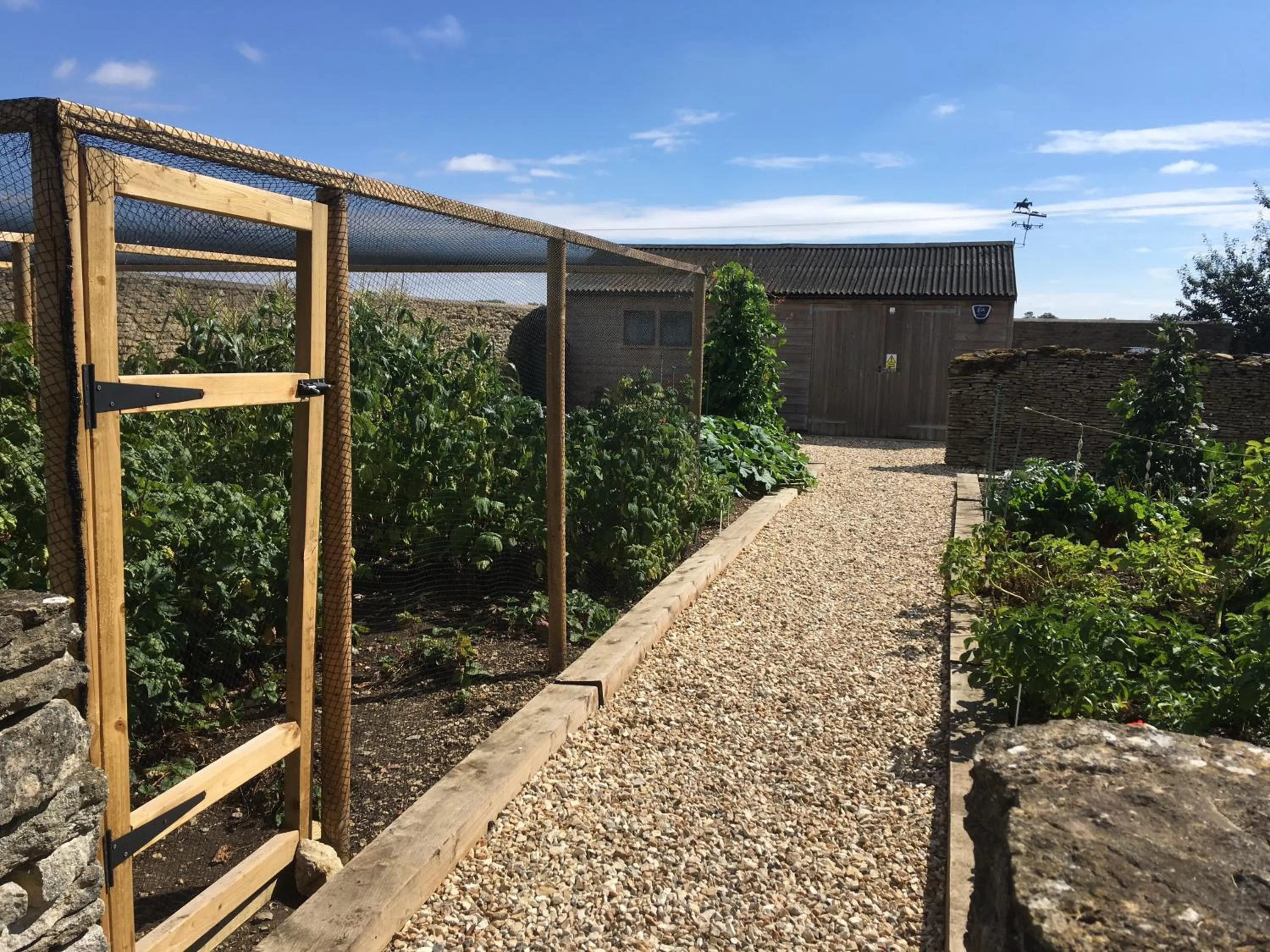 Field End House Strawberry Lane Meysey Hampton