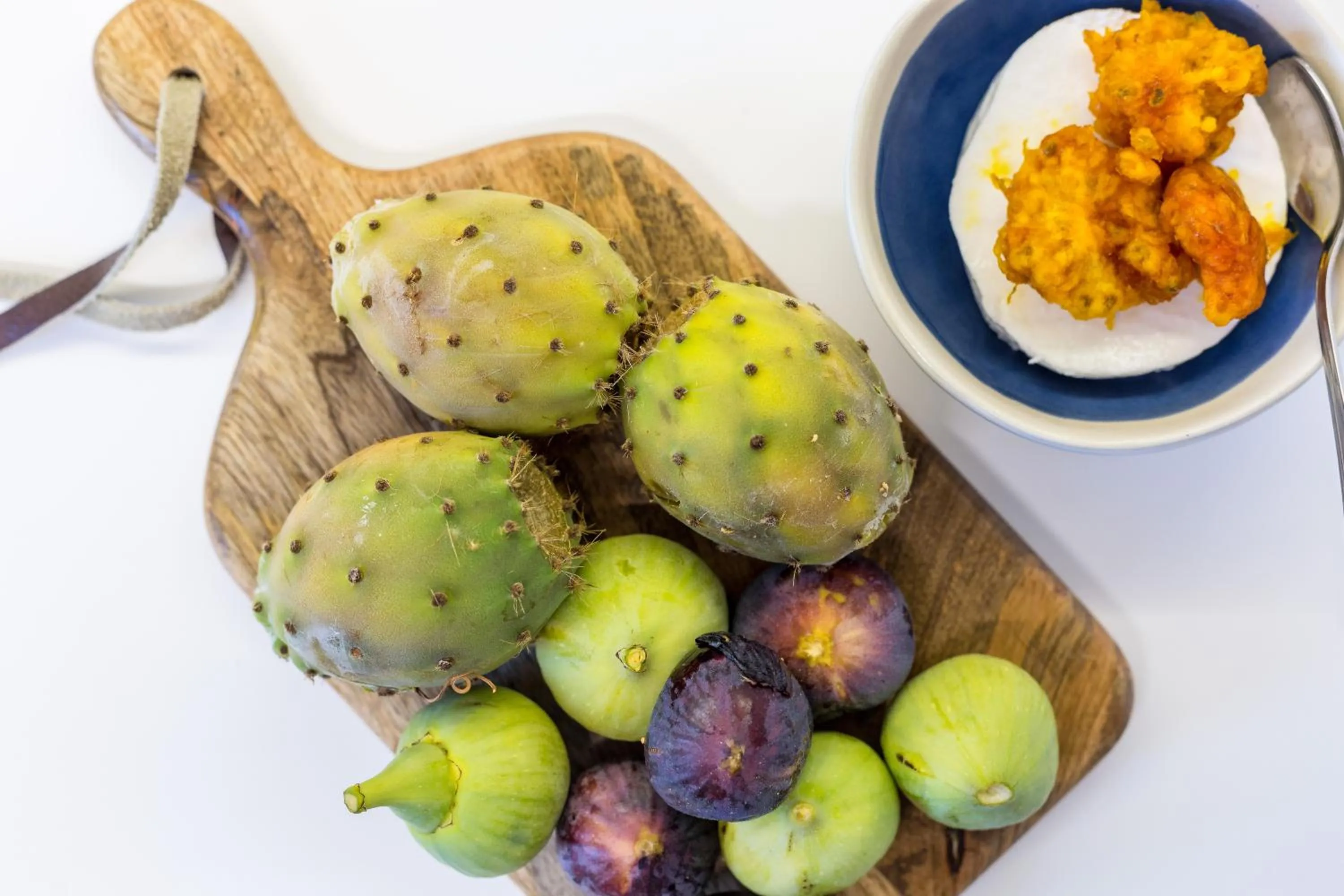 Food and drinks in Mikro Livadi Special Lodges - Has an Eco Salt water pool - 150m from the beach