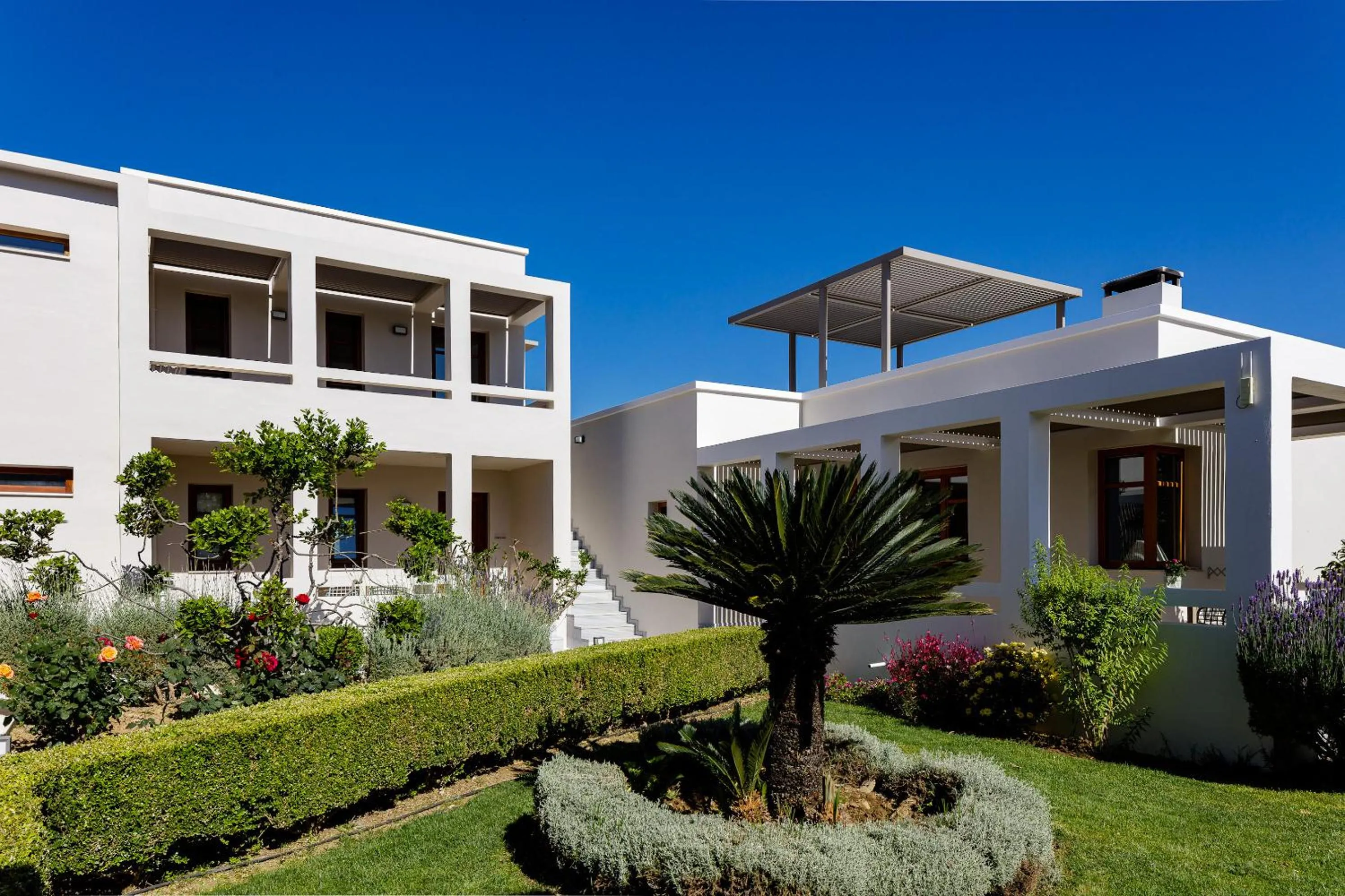 Mikro Livadi Special Lodges - Has an Eco Salt water pool - 150m from the beach