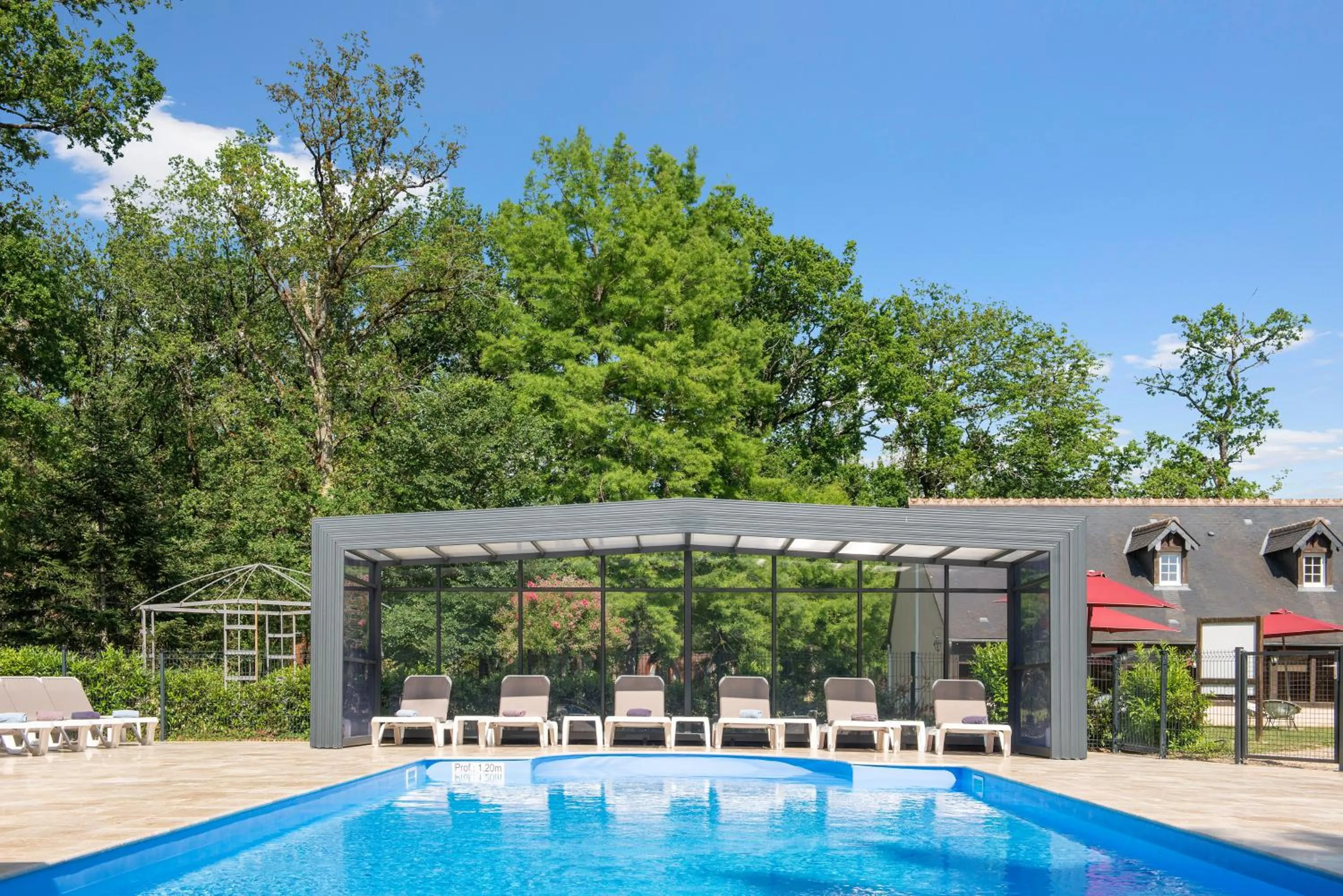 Swimming pool in Le Relais Des Landes - Demeures et Chateaux