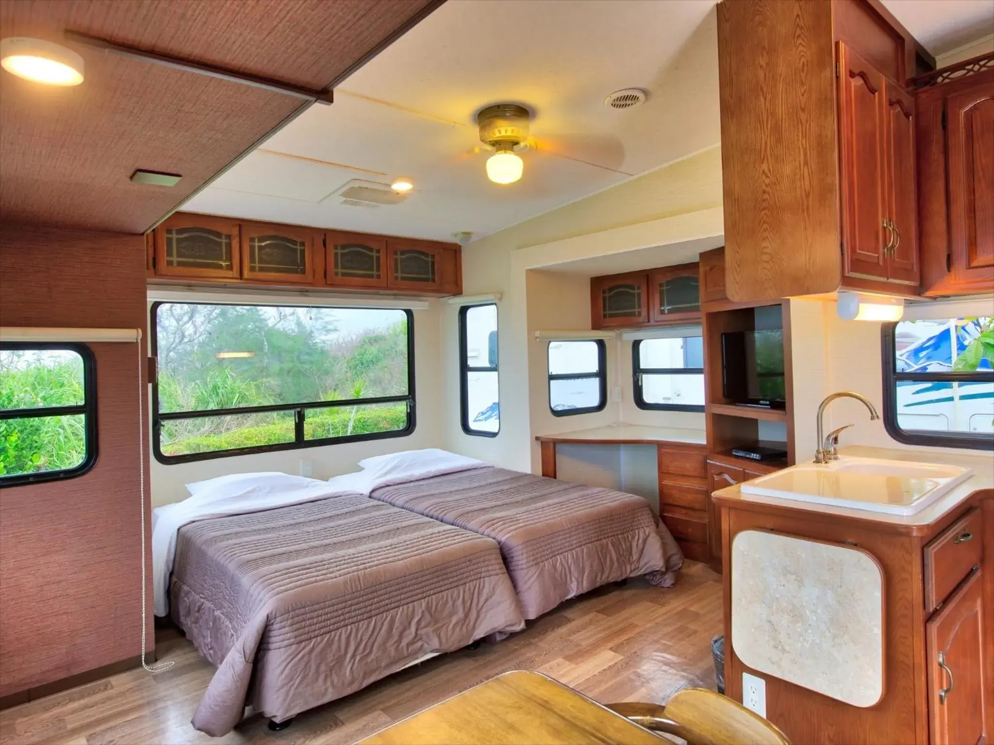 Deluxe Triple Room in Wood Pecker Nakijin Deluxe Triple Room in Wood Pecker Nakijin