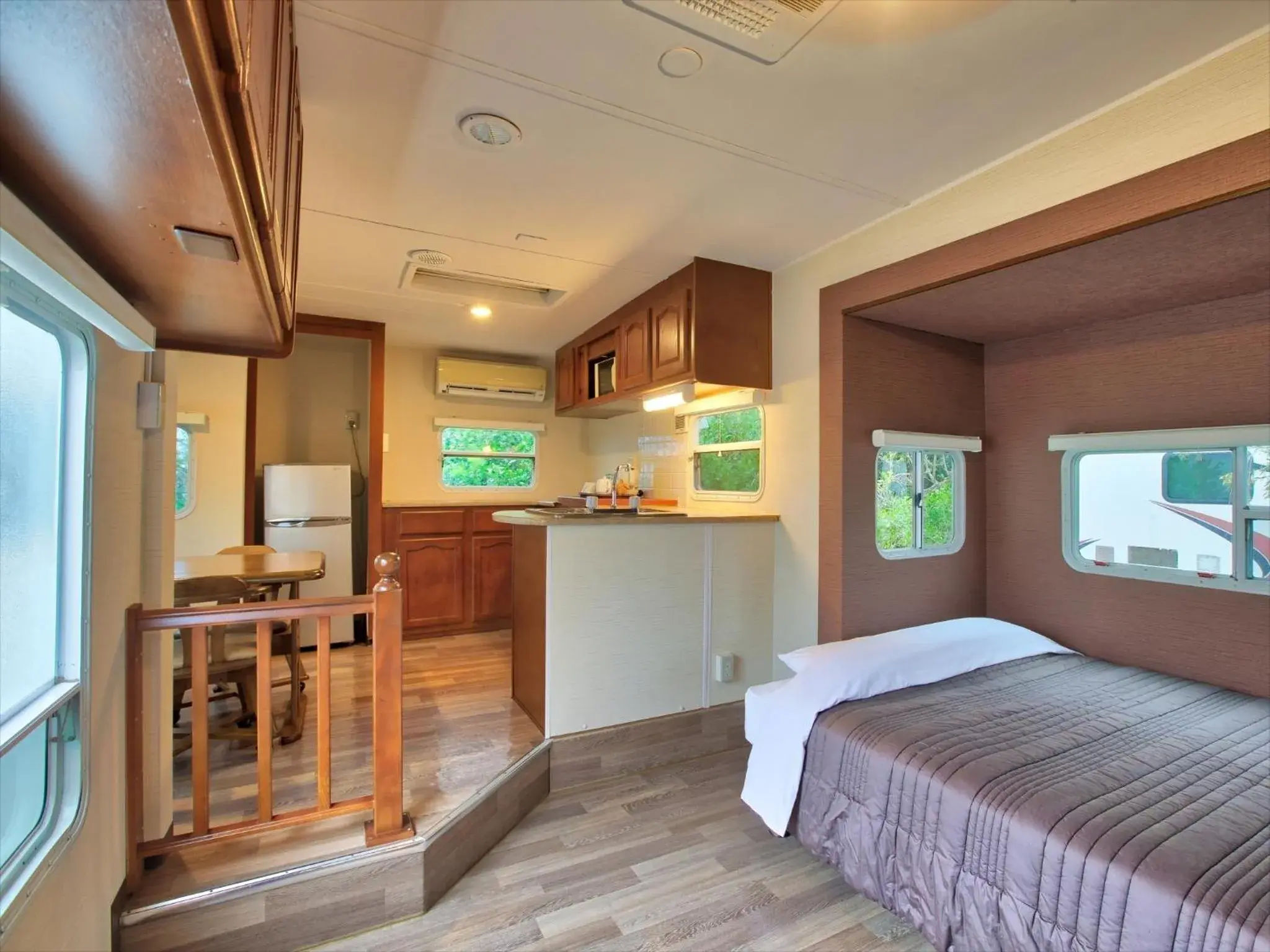 Photo of the whole room, Bed in Wood Pecker Nakijin Photo of the whole room, Bed in Wood Pecker Nakijin