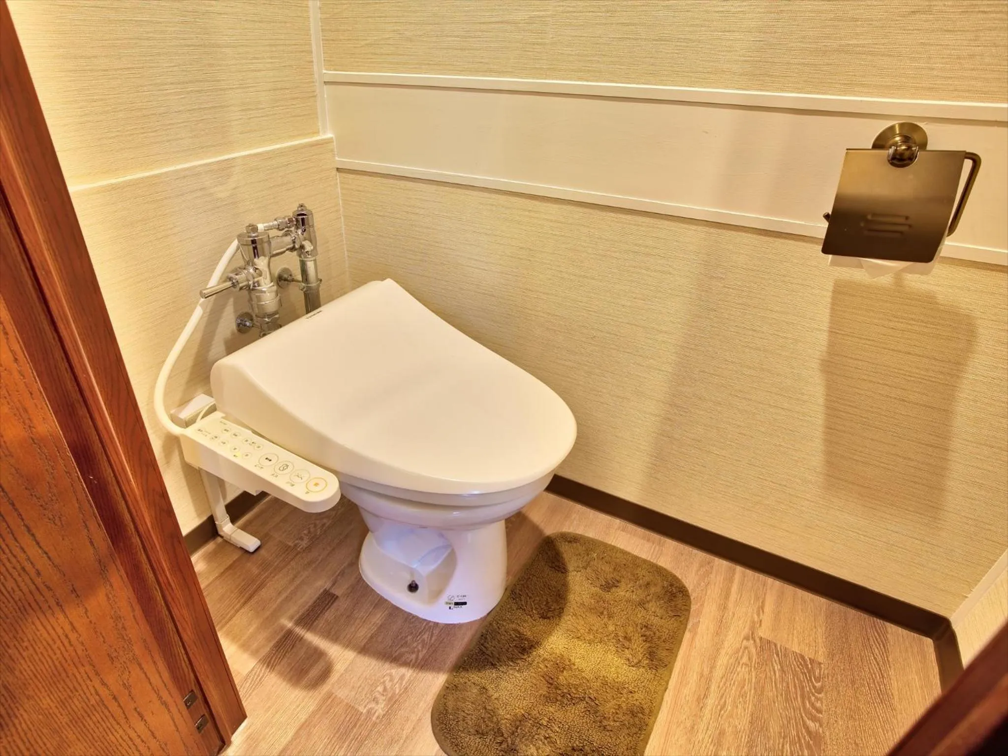 Toilet in Wood Pecker Nakijin