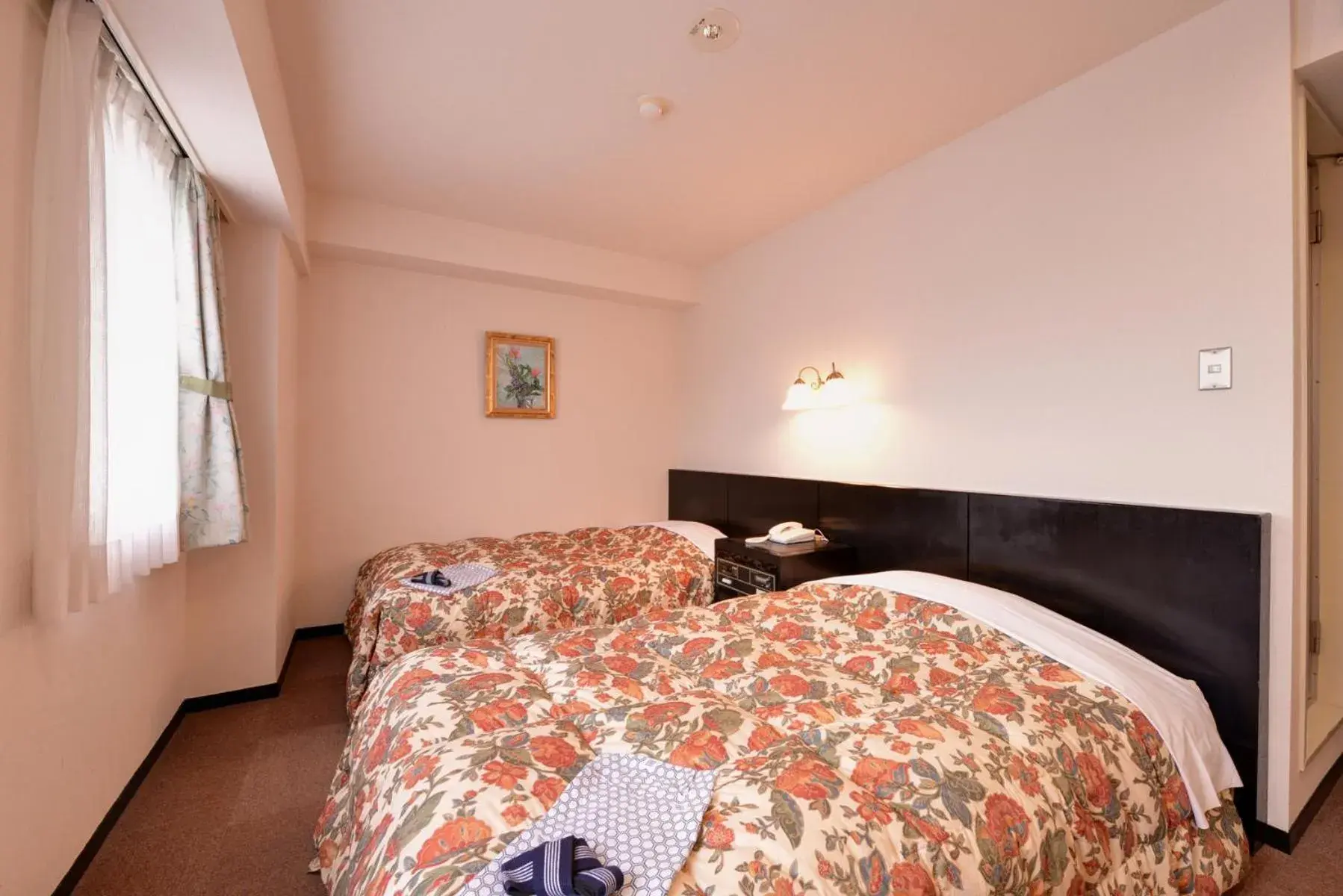 Photo of the whole room, Bed in Plaza Hotel Fujinoi Photo of the whole room, Bed in Plaza Hotel Fujinoi