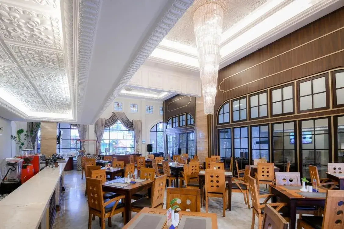 Restaurant/Places to Eat in D'Senopati Malioboro Grand Hotel