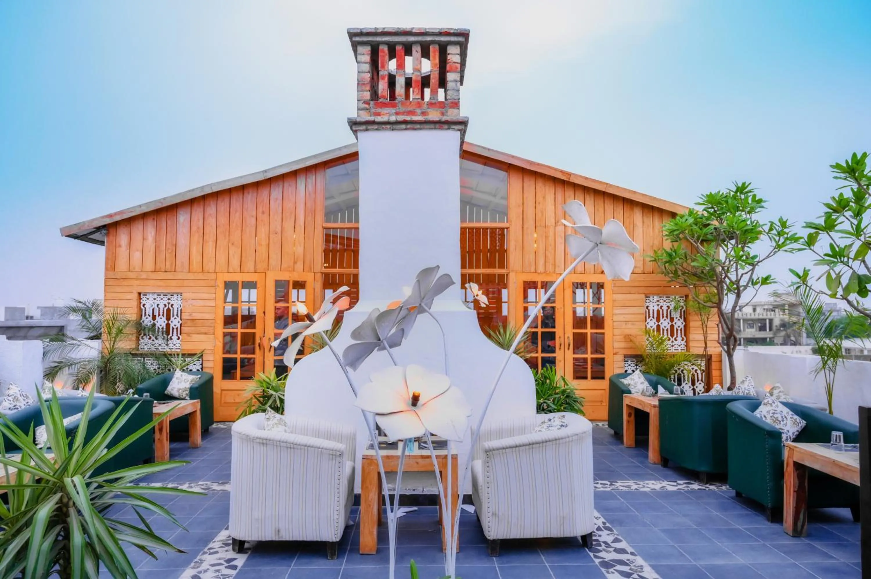 Restaurant/places to eat in WelcomHeritage Ranjitvilas