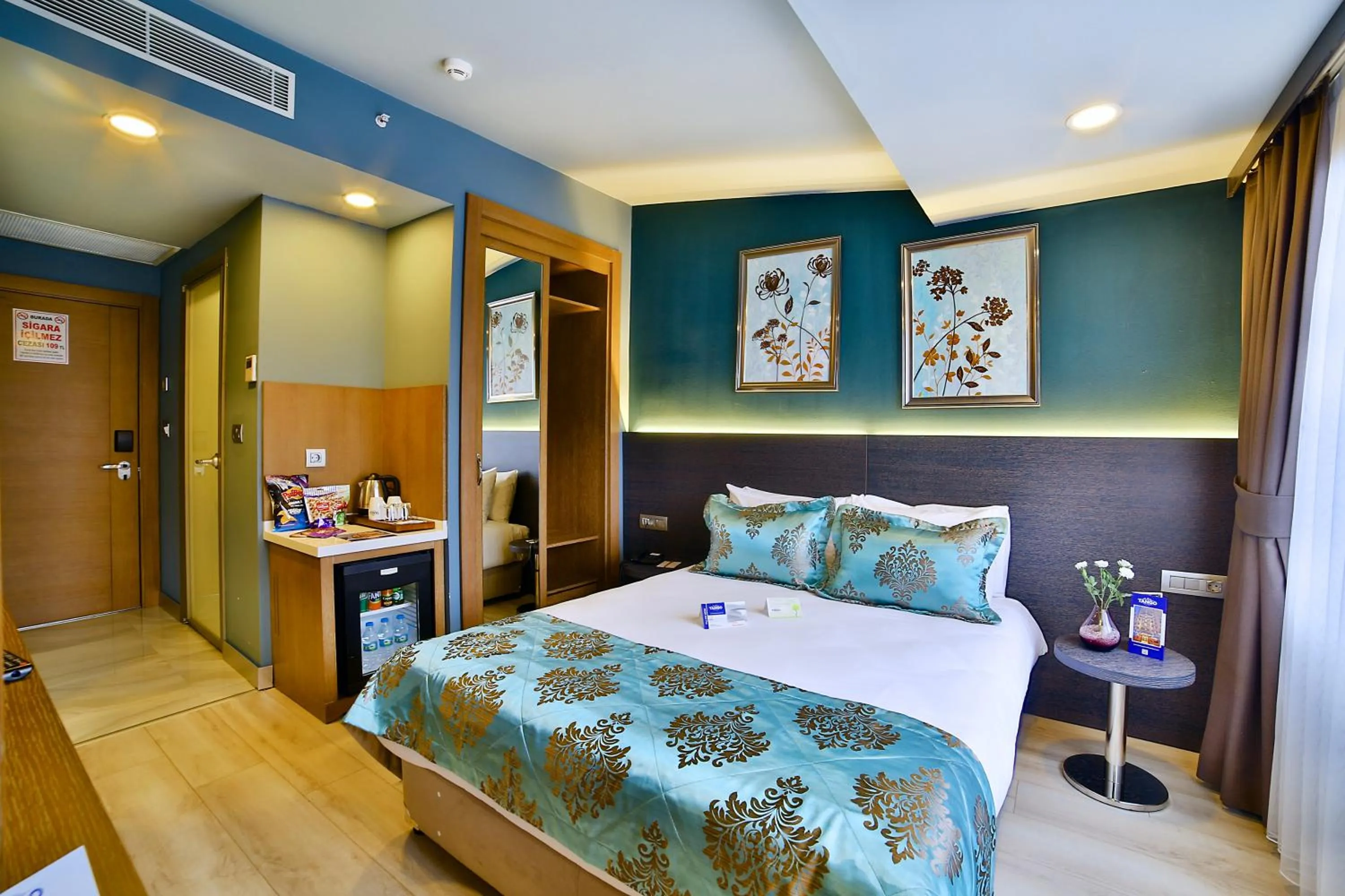 Bed in The Tango Hotel İstanbul