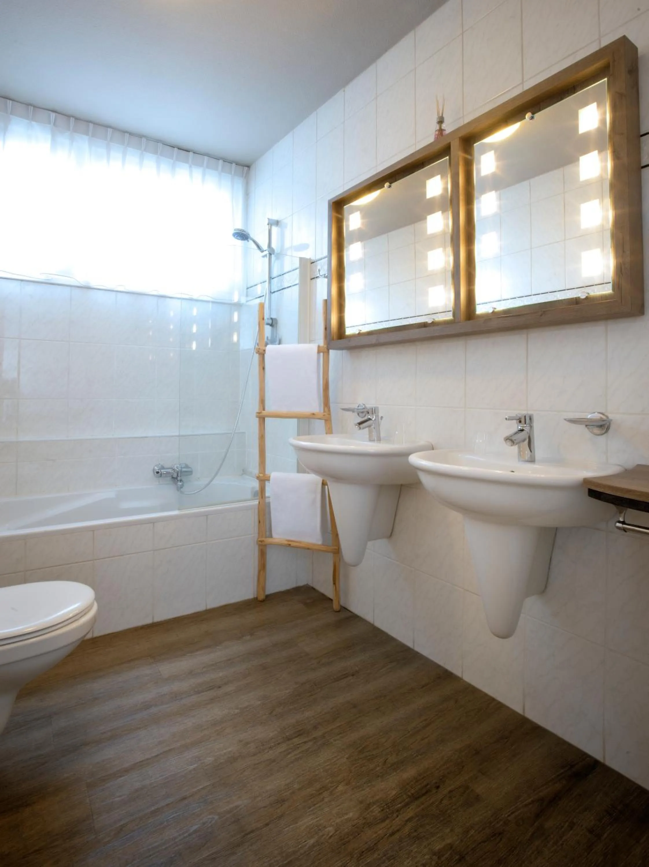 Shower in Hotel Mardaga