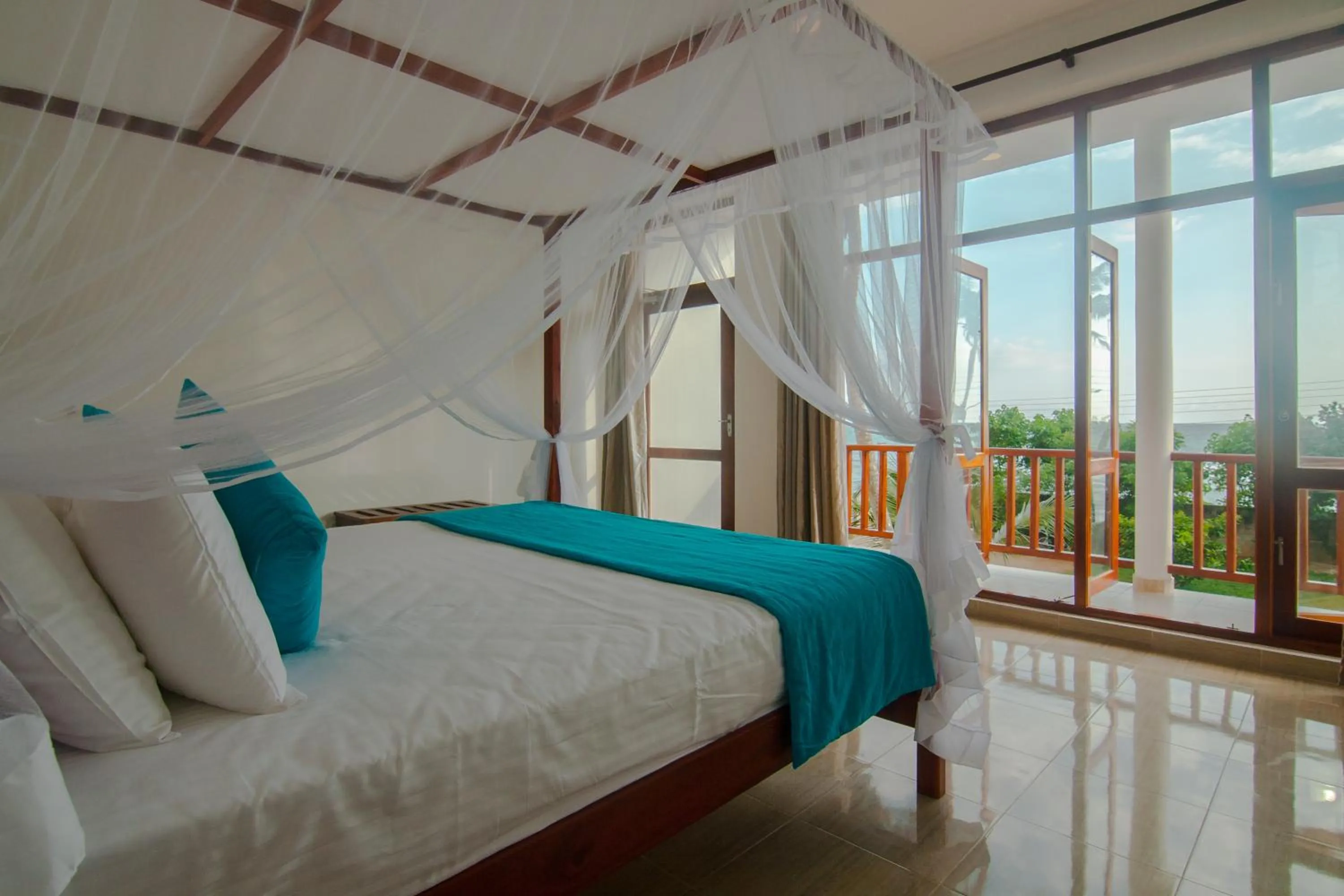 Savenrose Beach Villa