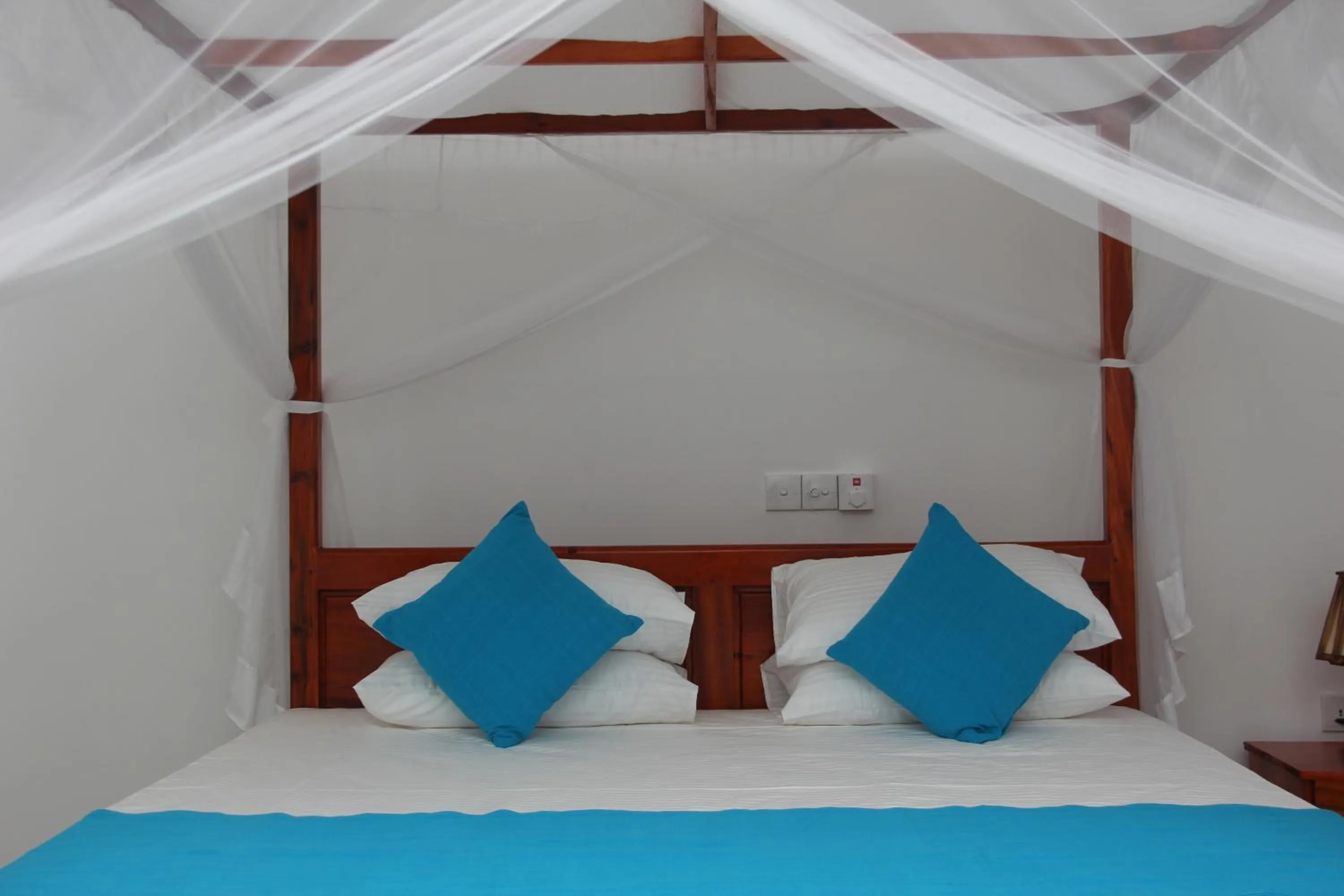 Savenrose Beach Villa