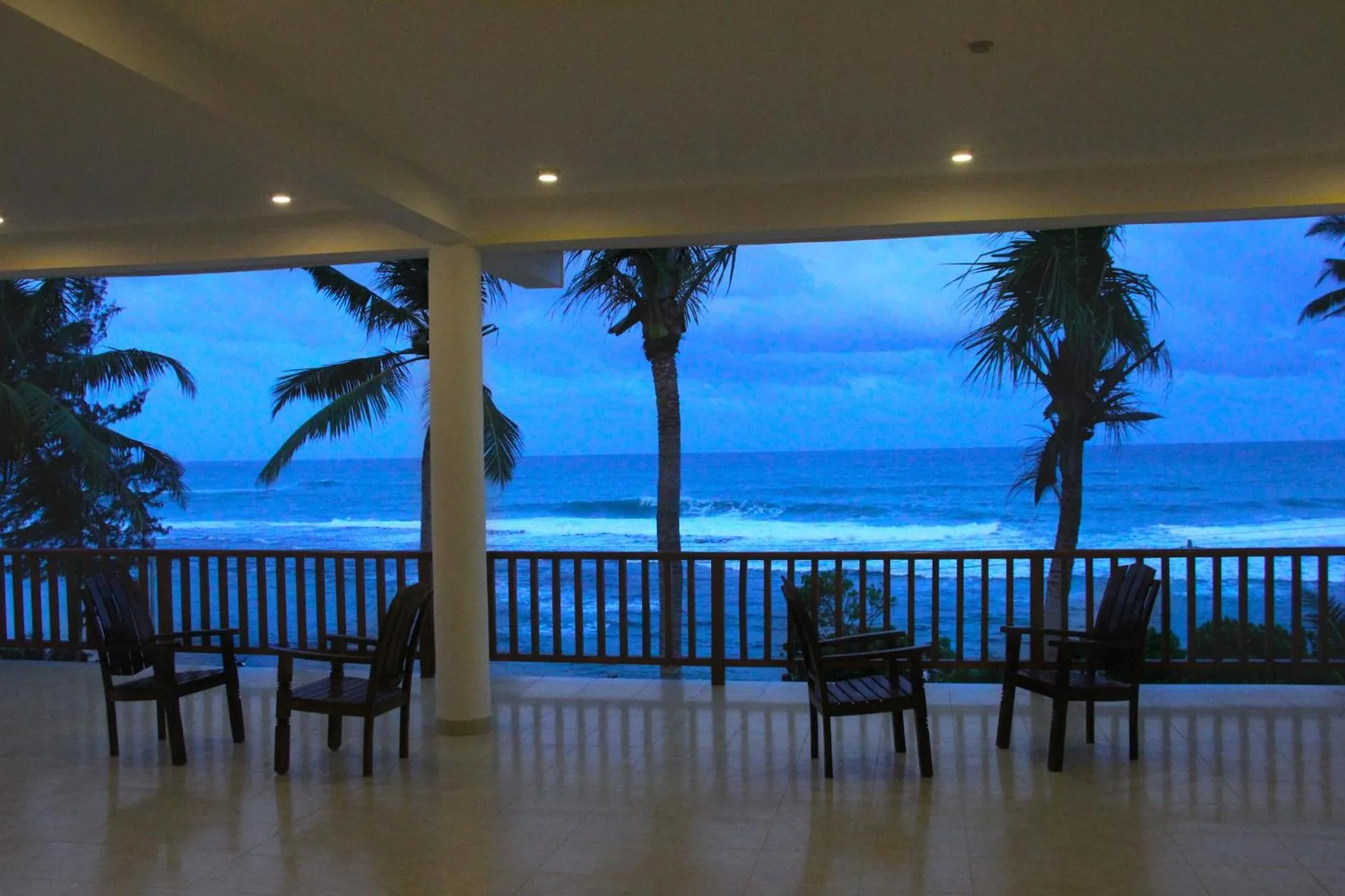 Night in Savenrose Beach Villa