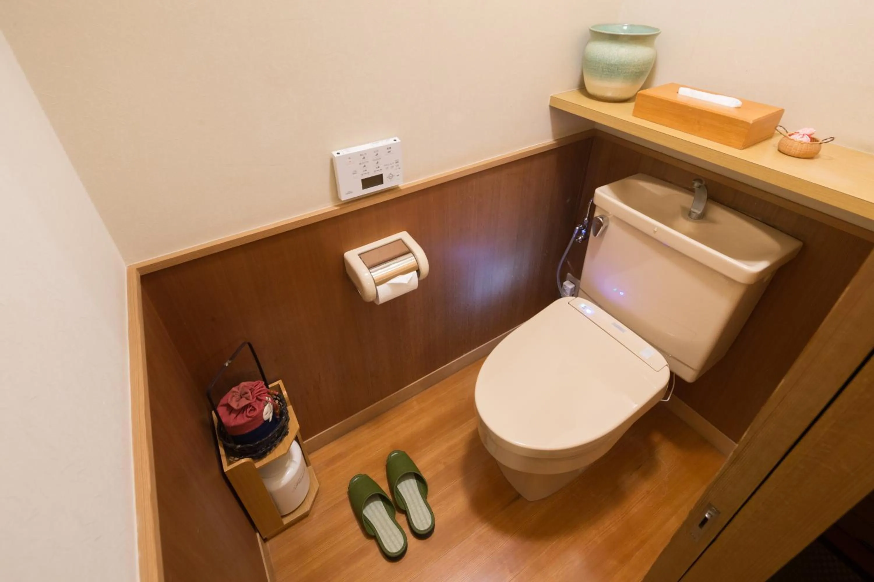 Photo of the whole room in Bousui