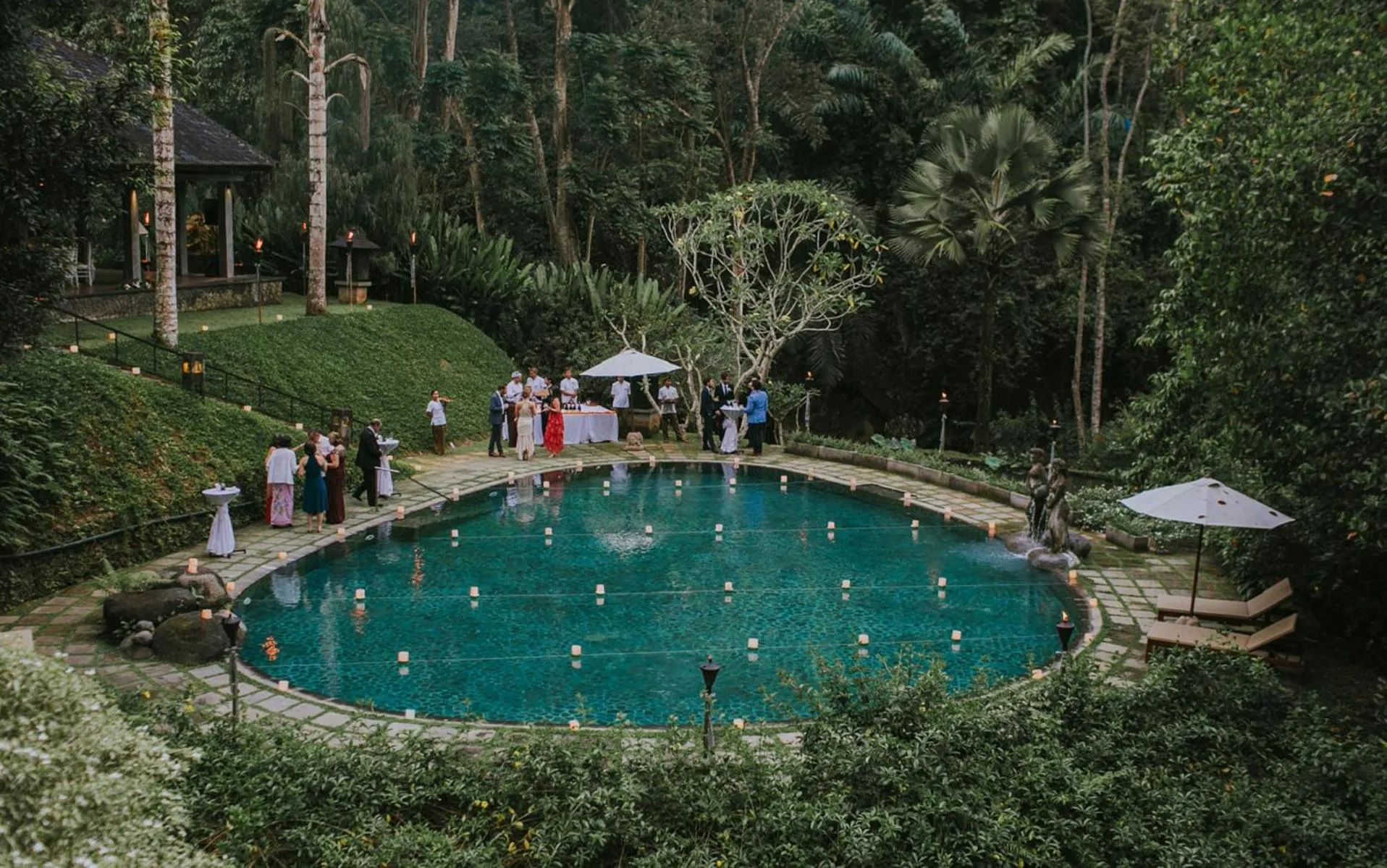 Evening entertainment in Dua Dari, a Residence by Hadiprana
