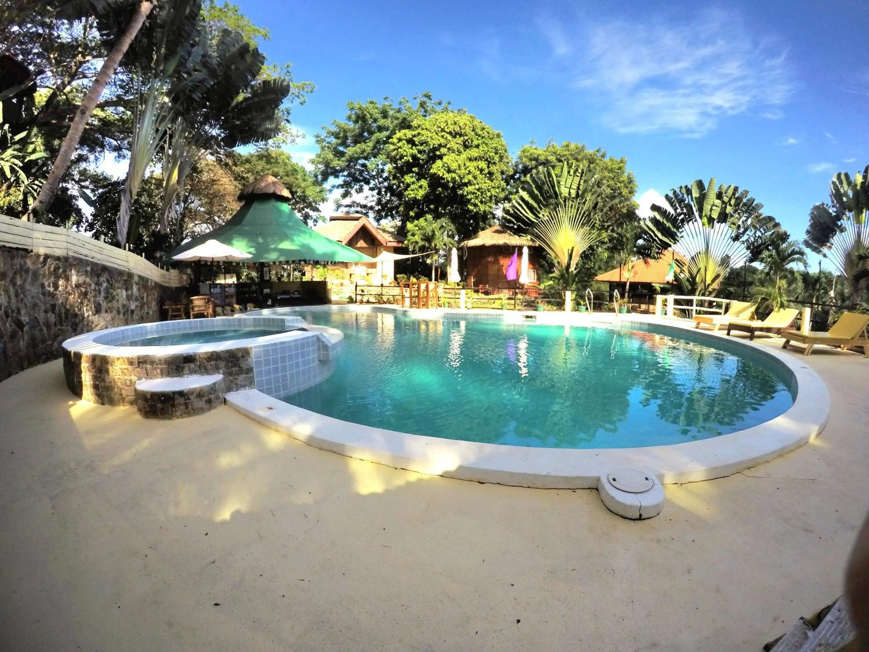 Al Hamra Jungle Resort