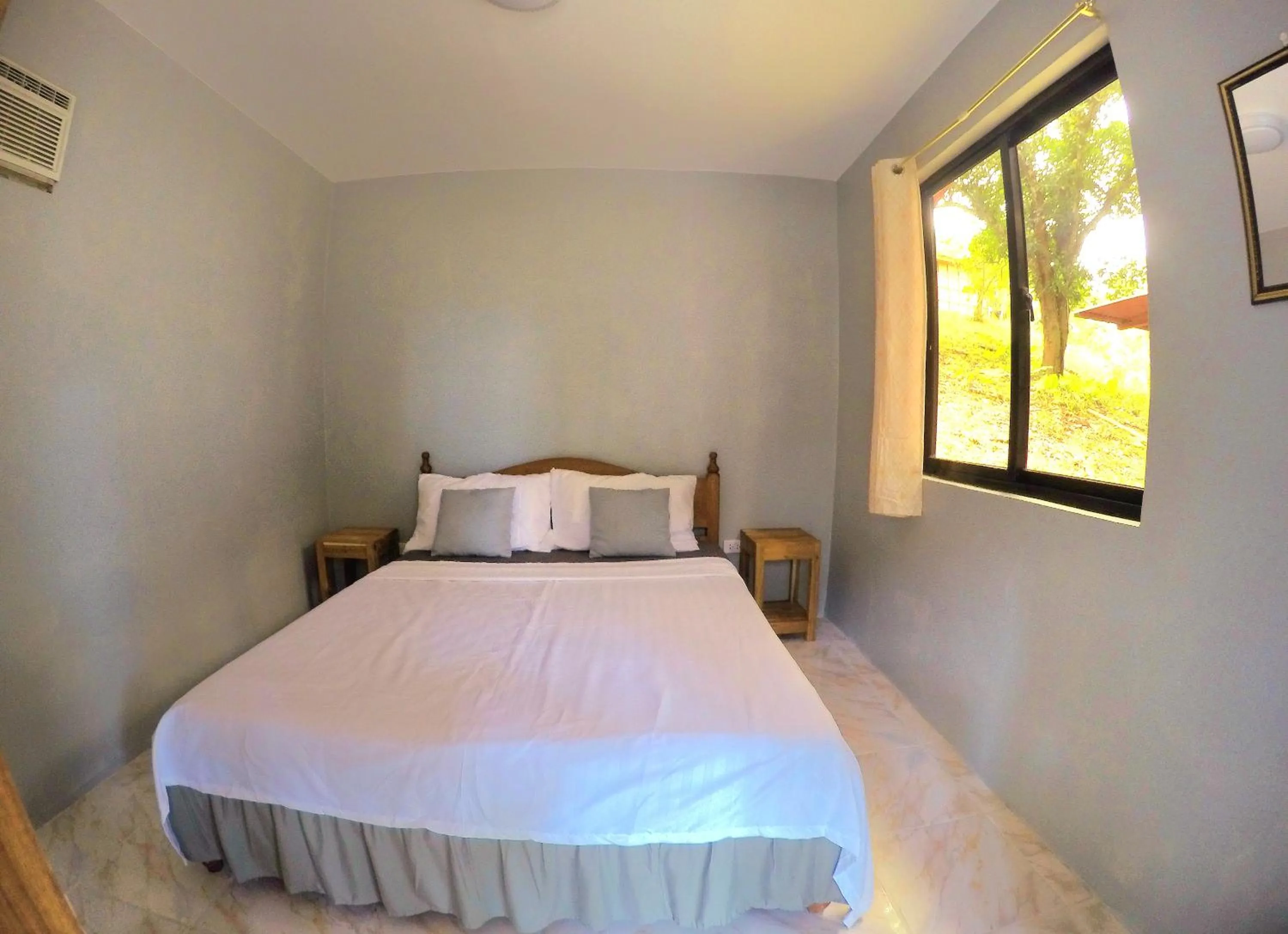 Bed in Al Hamra Jungle Resort