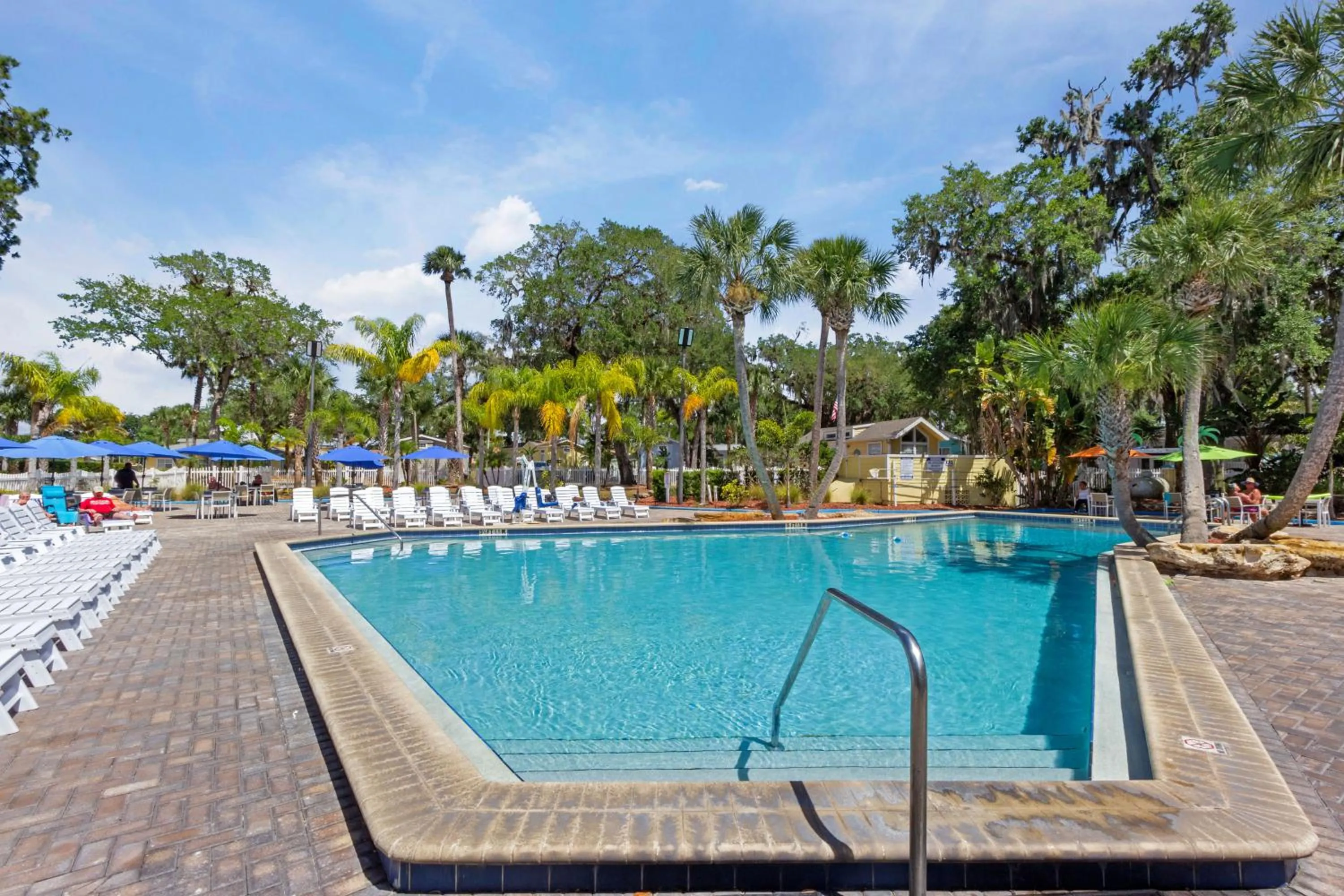 Tropical Palms Resort