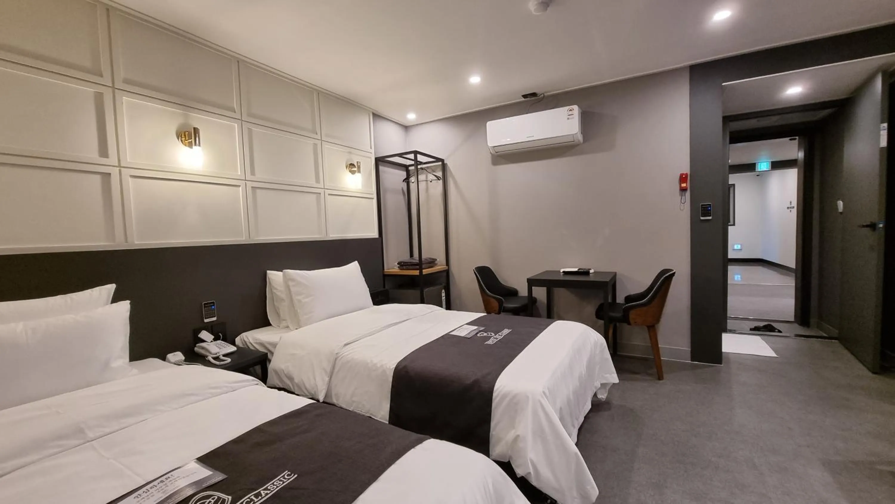 Bed in Hotel The Classic