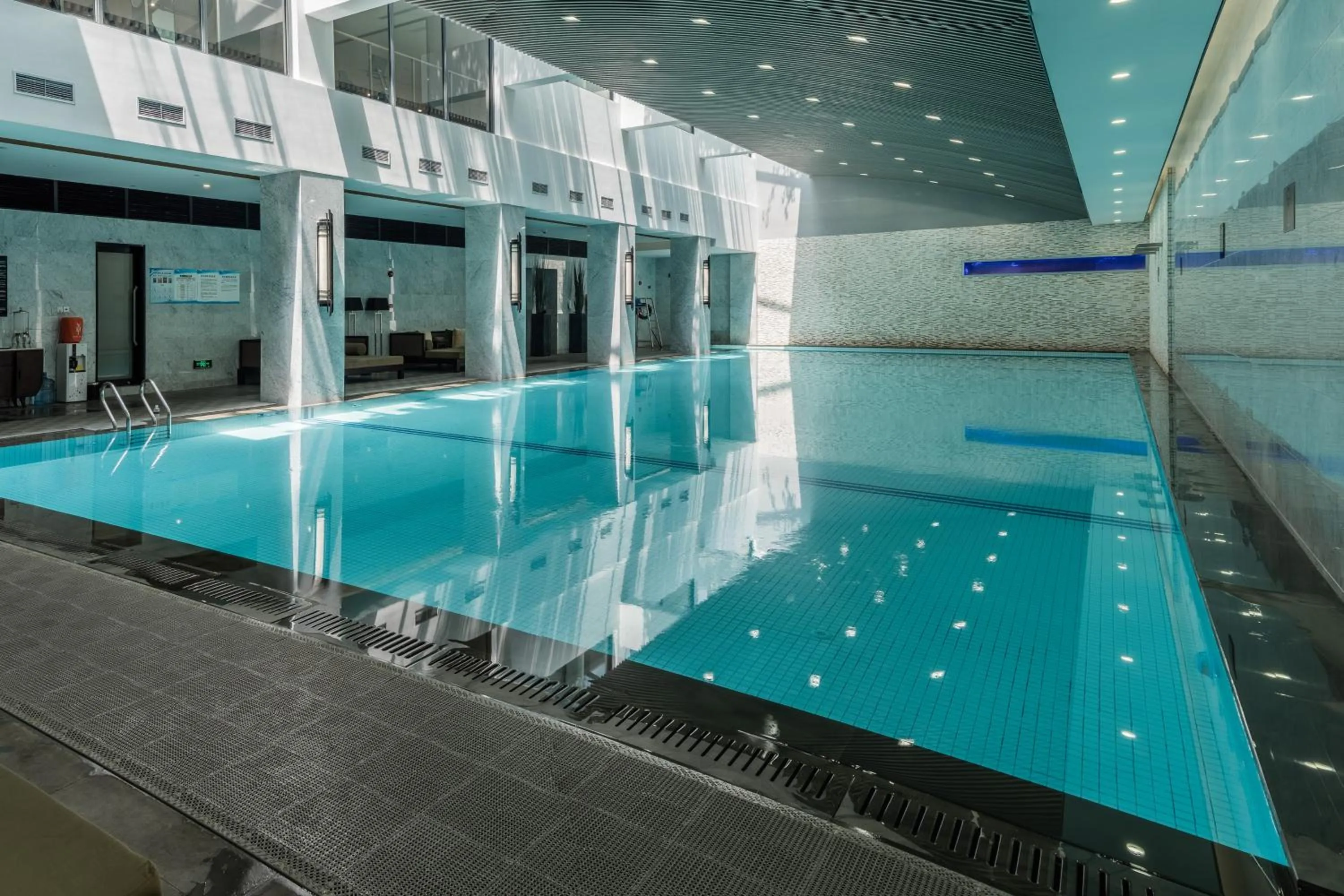 Swimming pool in The Senz Hotel & SPA