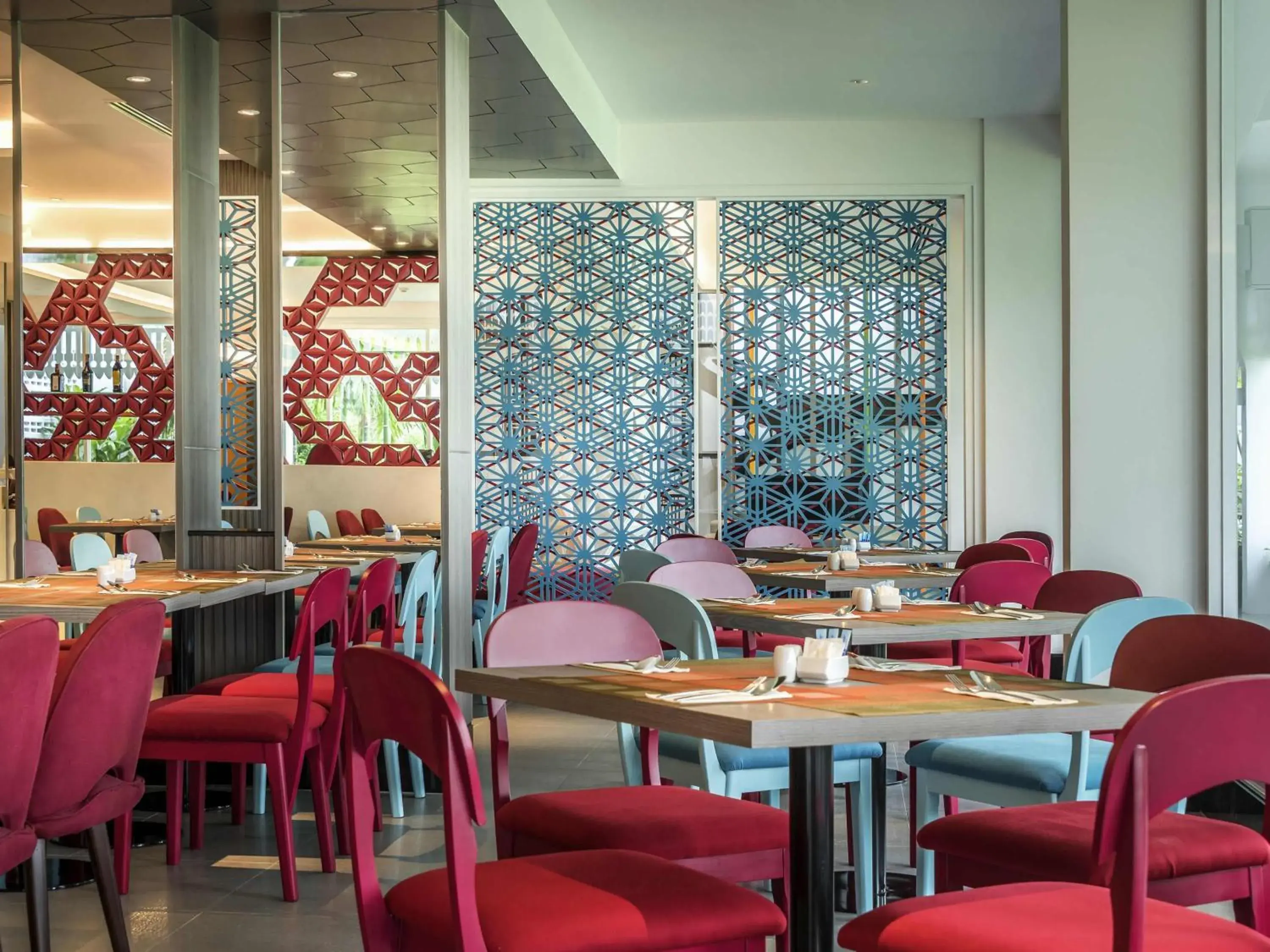 Lounge or bar in Ibis Styles Phuket City Lounge or bar in Ibis Styles Phuket City