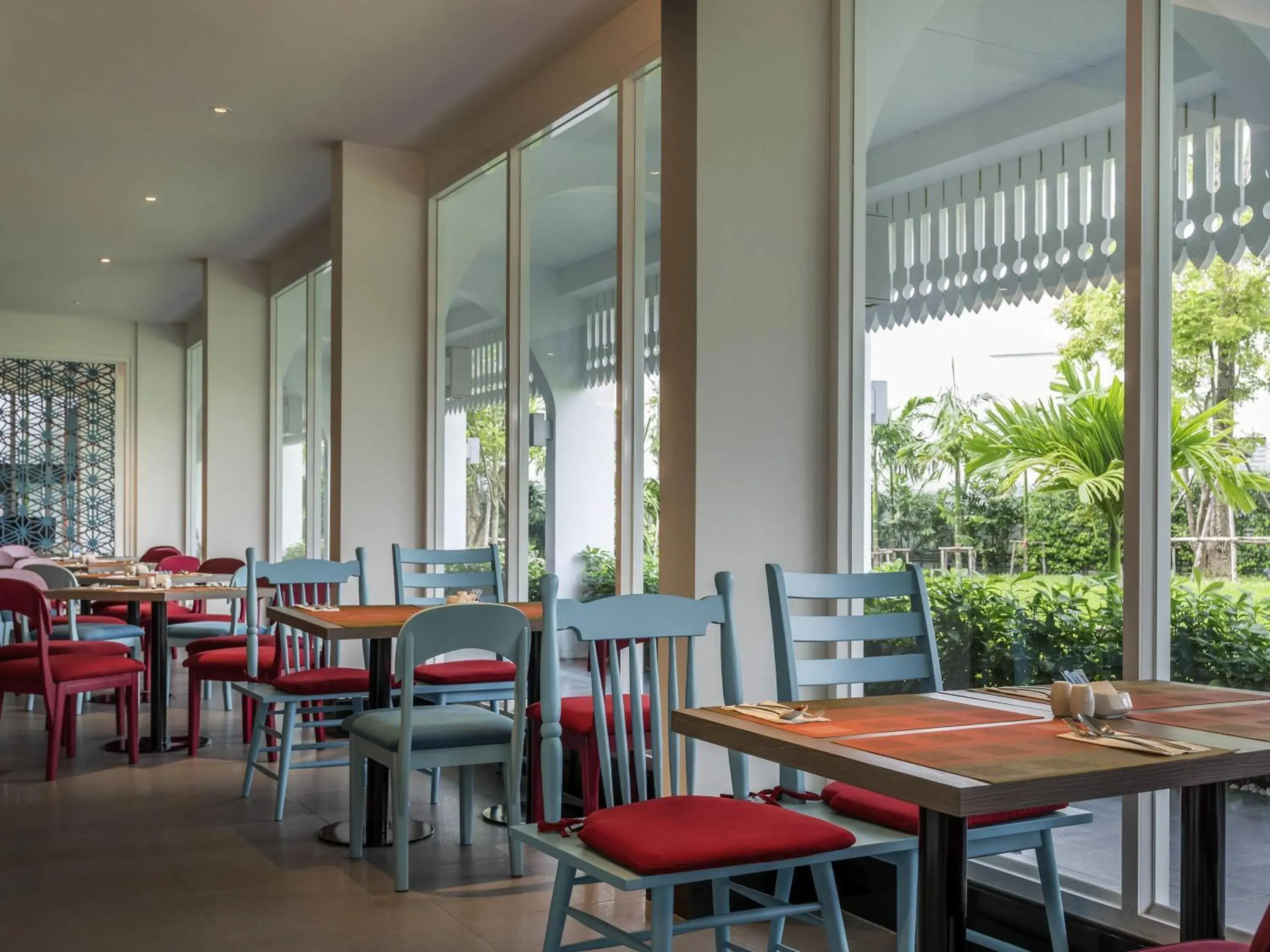 Lounge or bar in Ibis Styles Phuket City Lounge or bar in Ibis Styles Phuket City