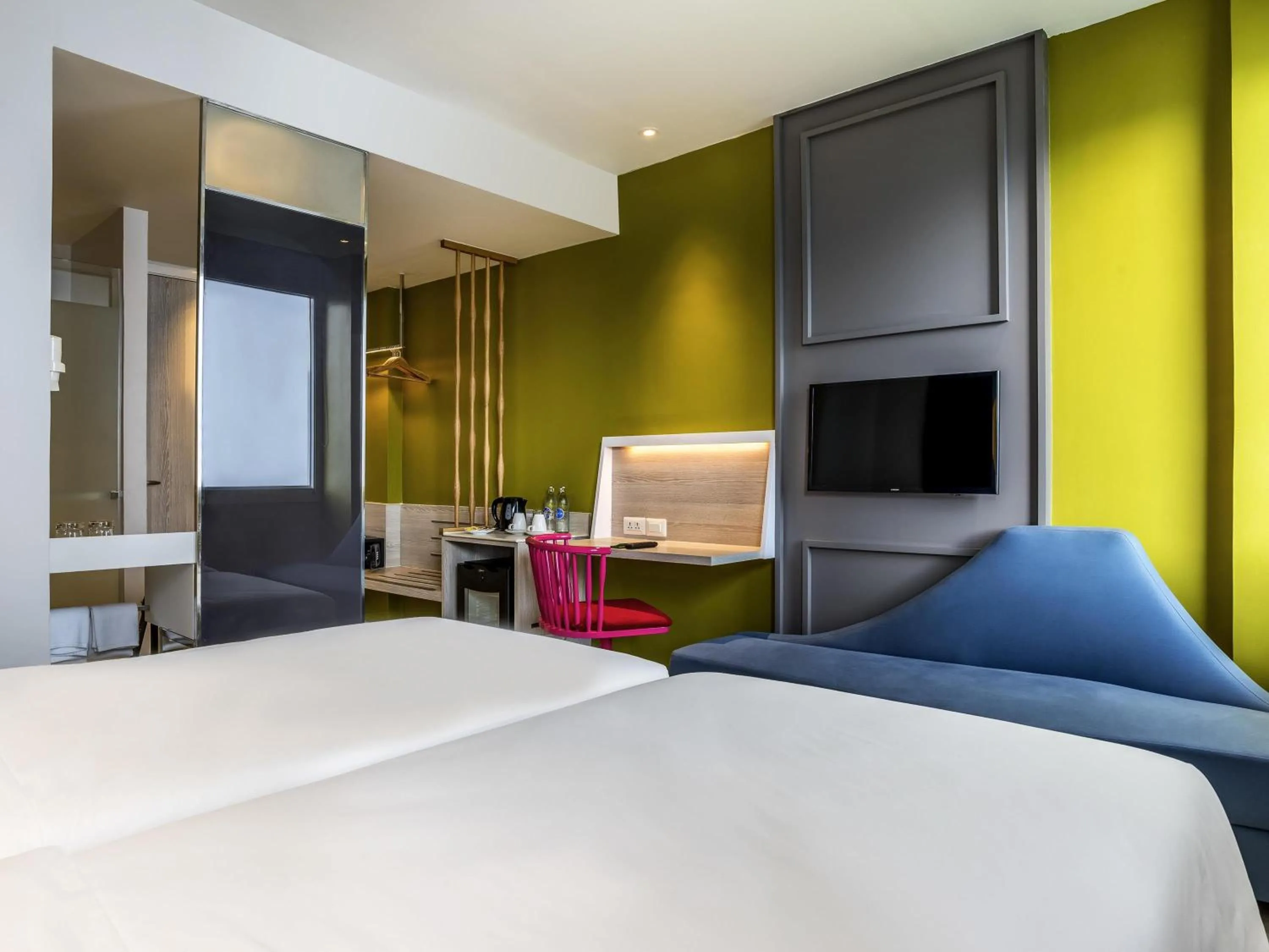 Bedroom, Bed in Ibis Styles Phuket City