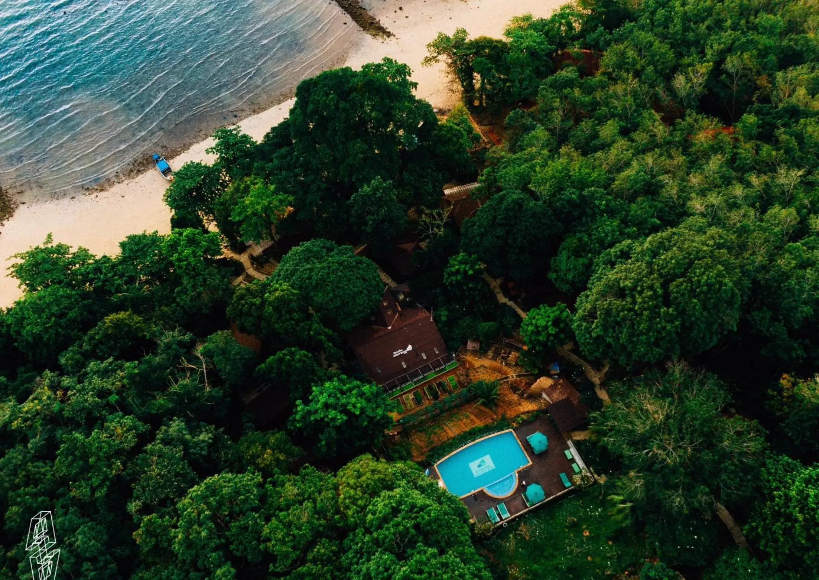 Bird's eye view in Koh Jum Ocean Beach Resort Bird's eye view in Koh Jum Ocean Beach Resort