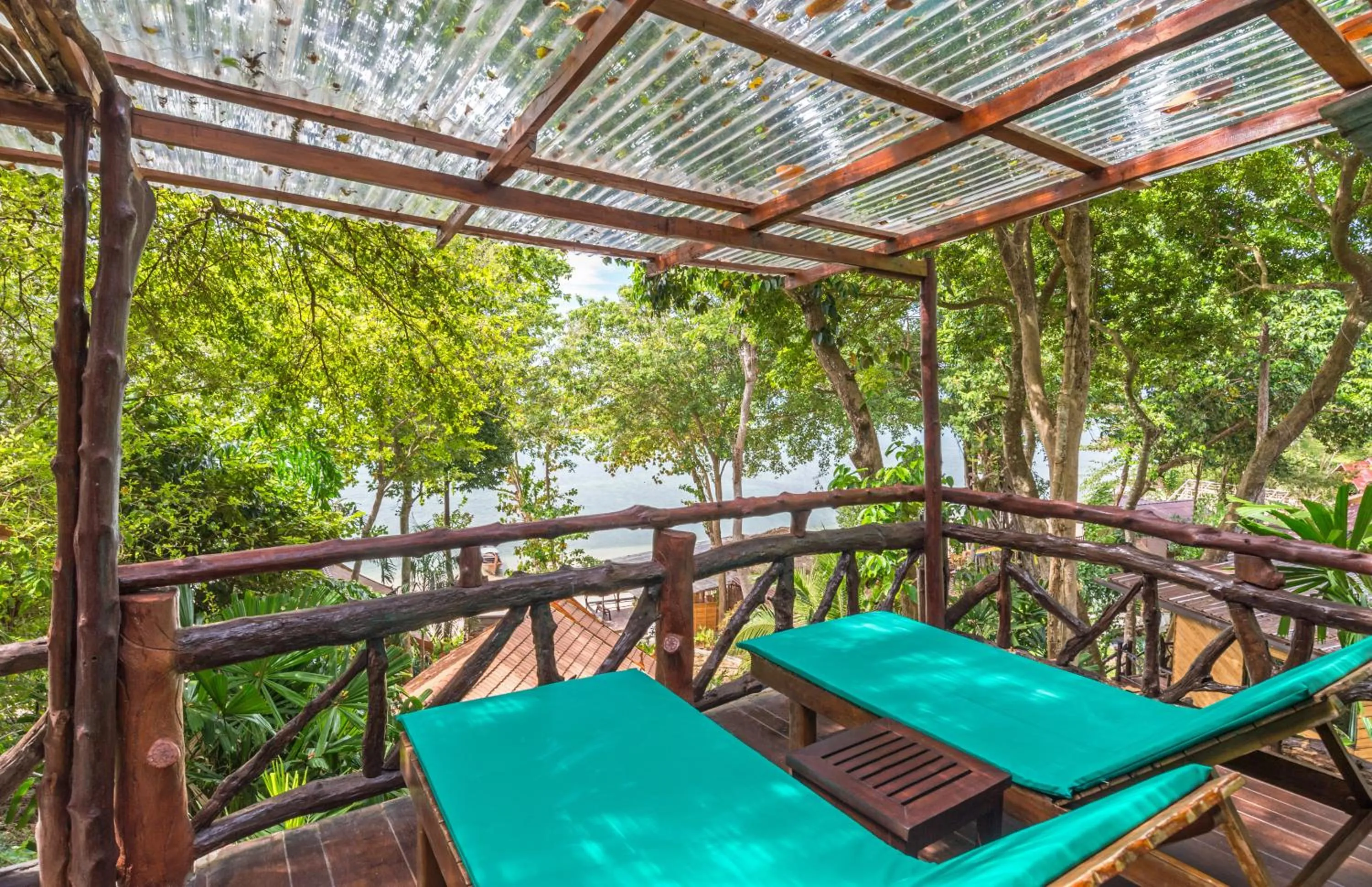 Koh Jum Ocean Beach Resort