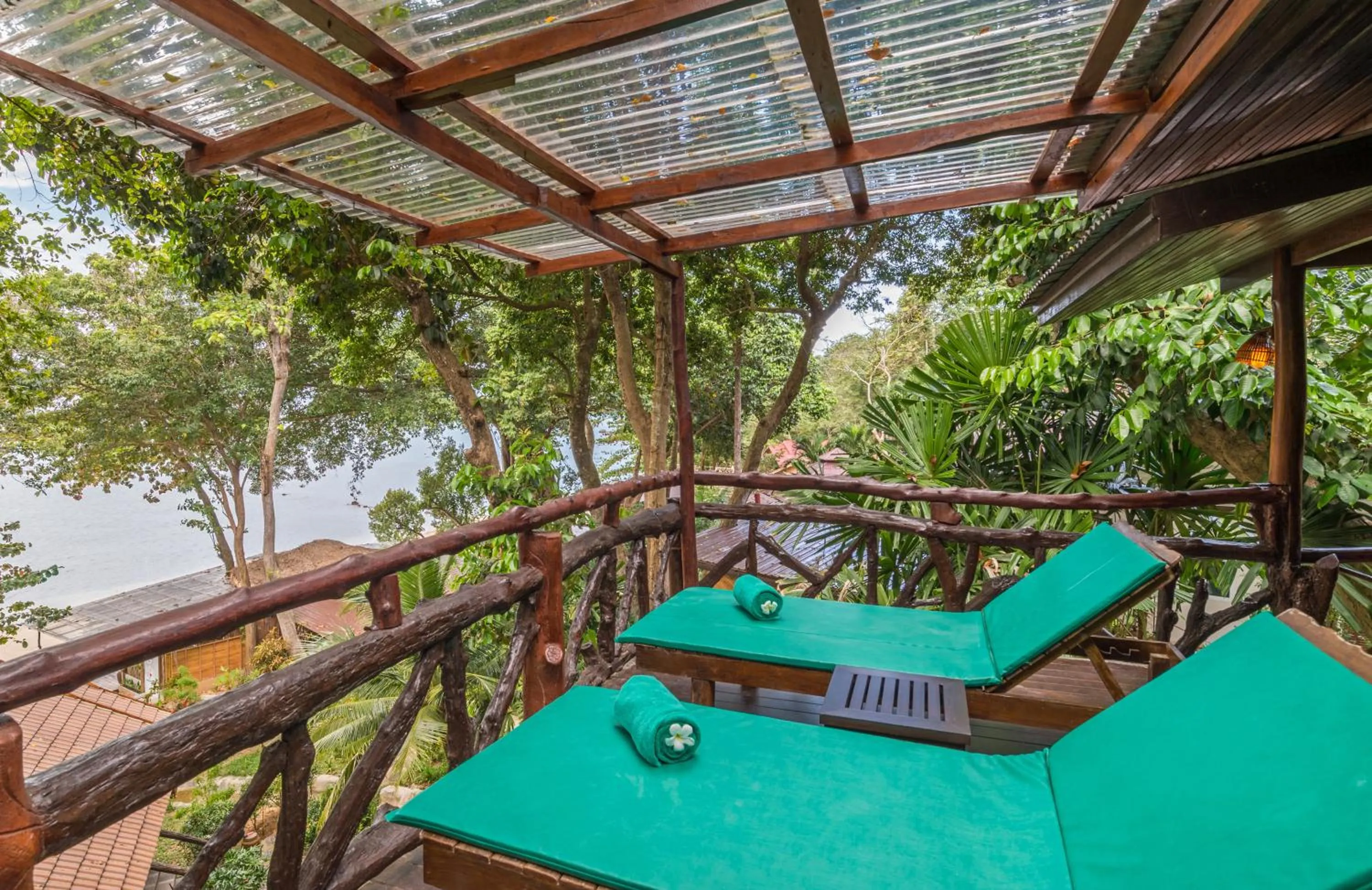 Koh Jum Ocean Beach Resort