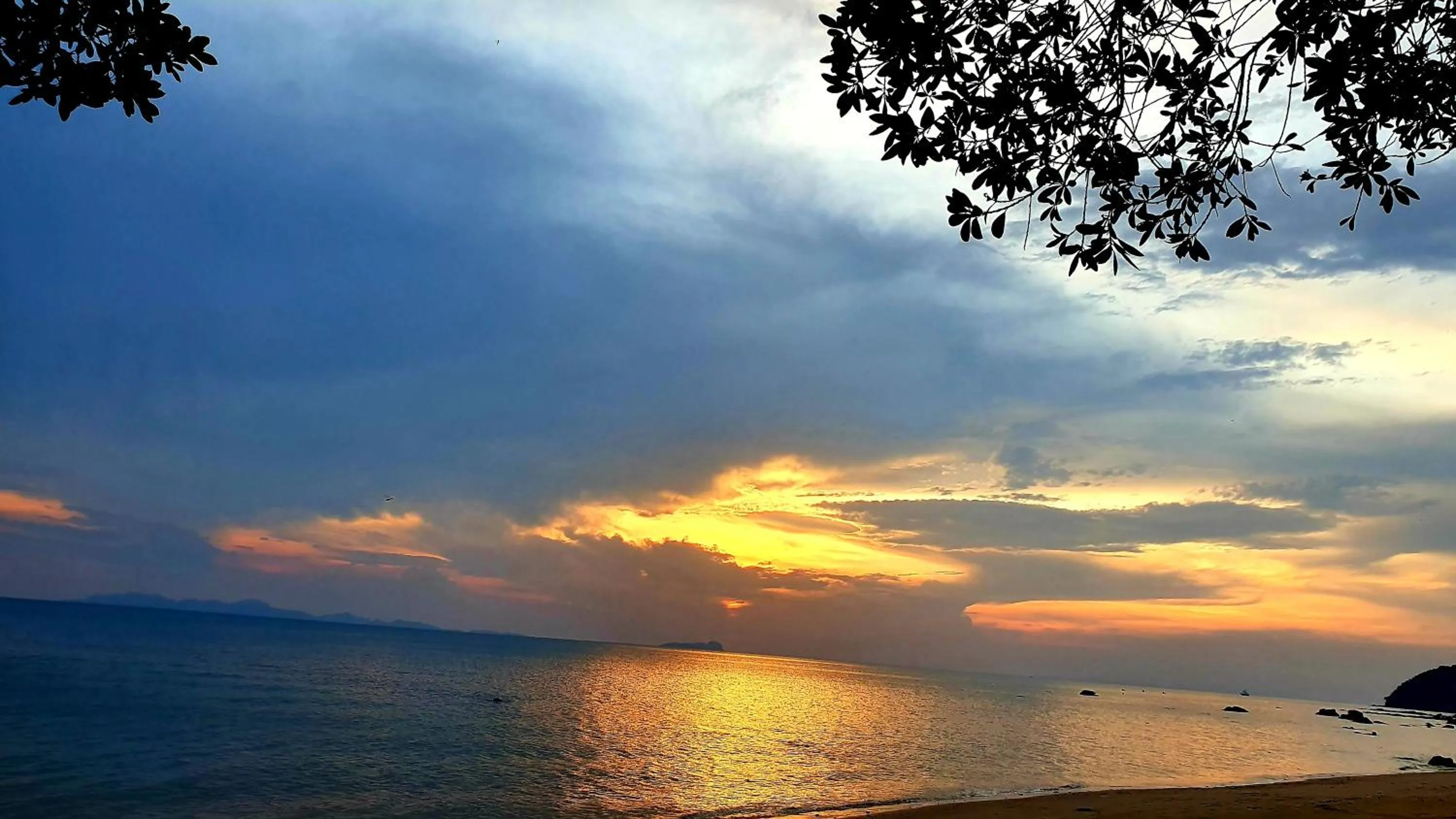 Beach in Koh Jum Ocean Beach Resort