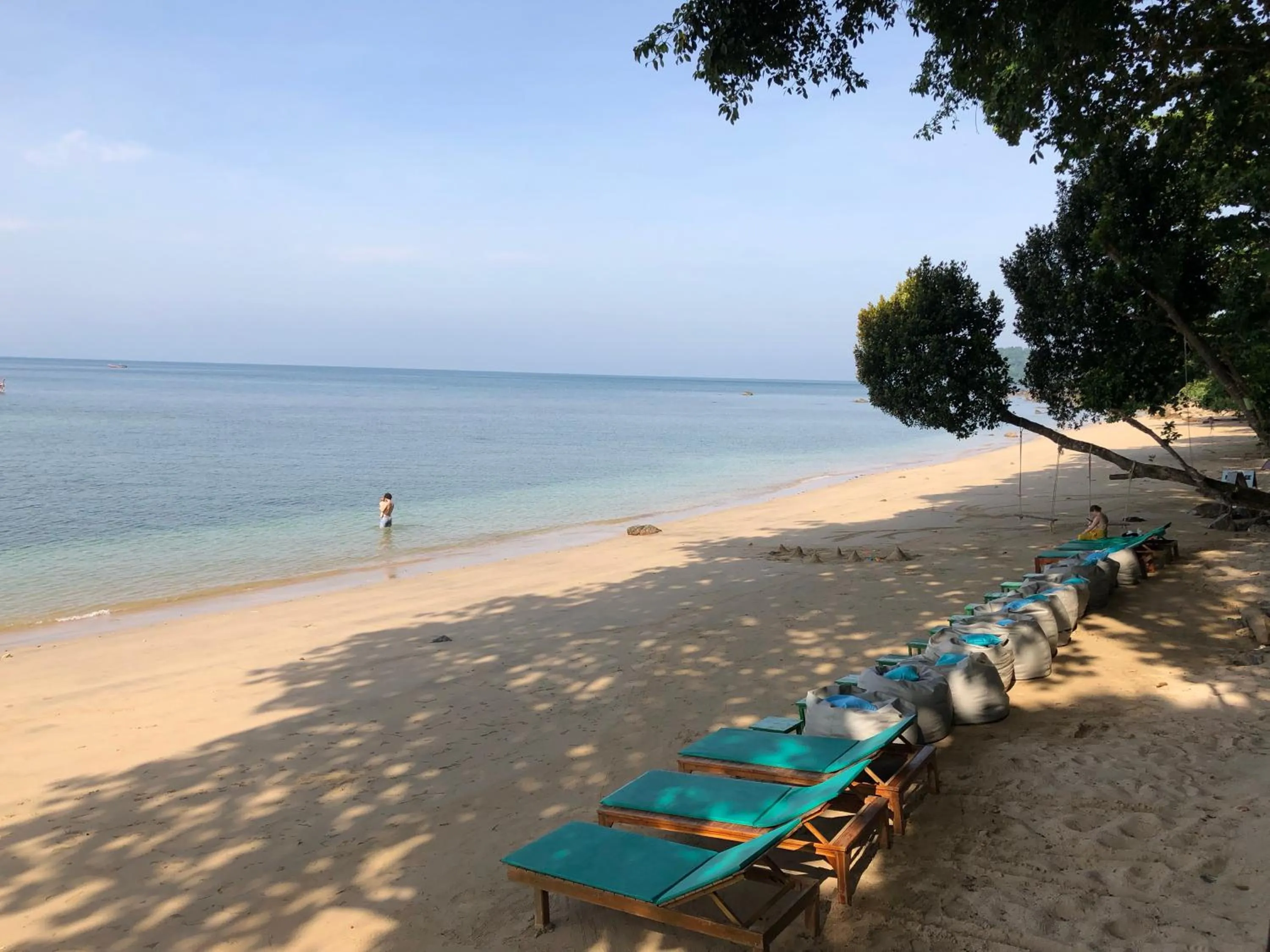 Area and facilities in Koh Jum Ocean Beach Resort