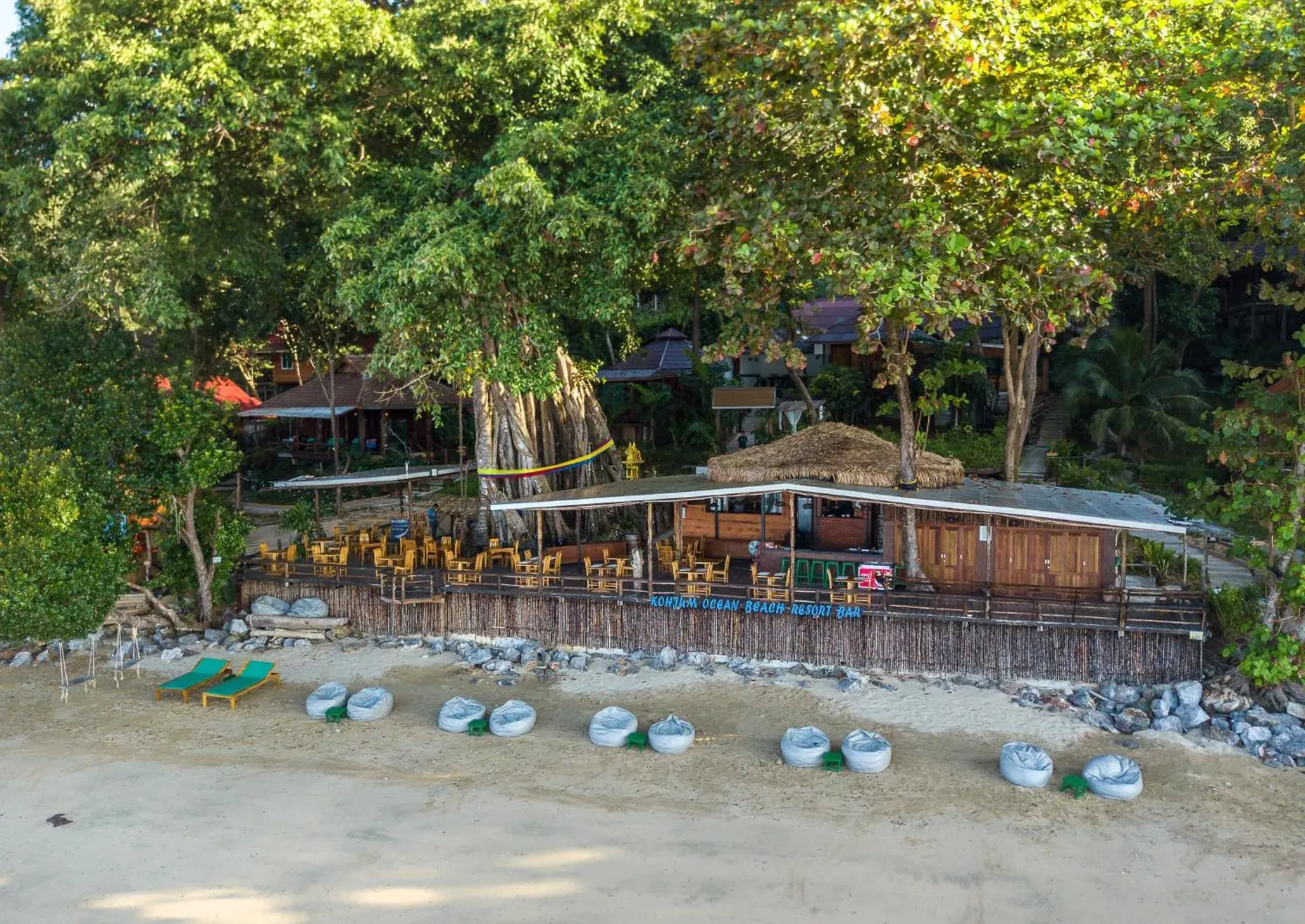 Restaurant/places to eat in Koh Jum Ocean Beach Resort Restaurant/places to eat in Koh Jum Ocean Beach Resort