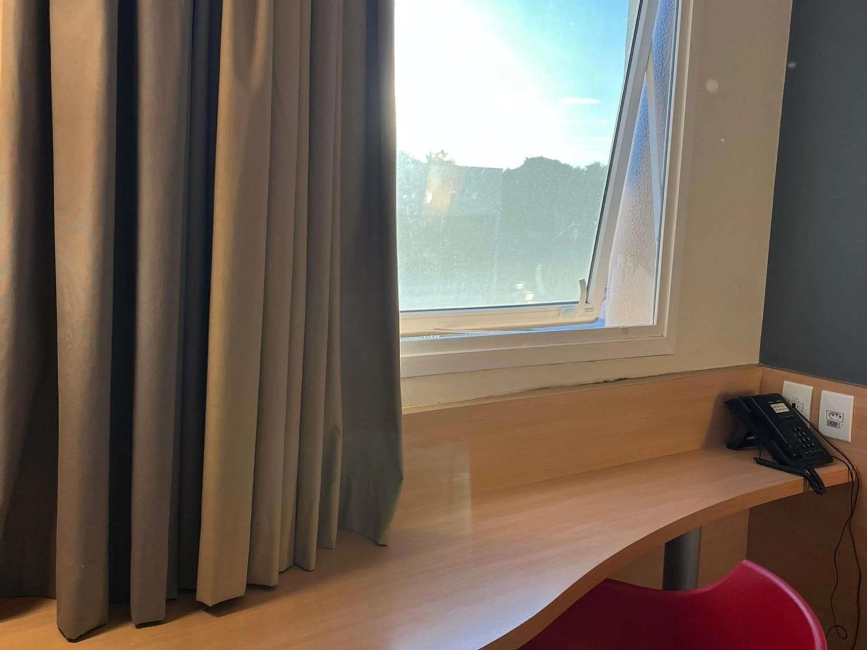 Bedroom in ibis Catalao