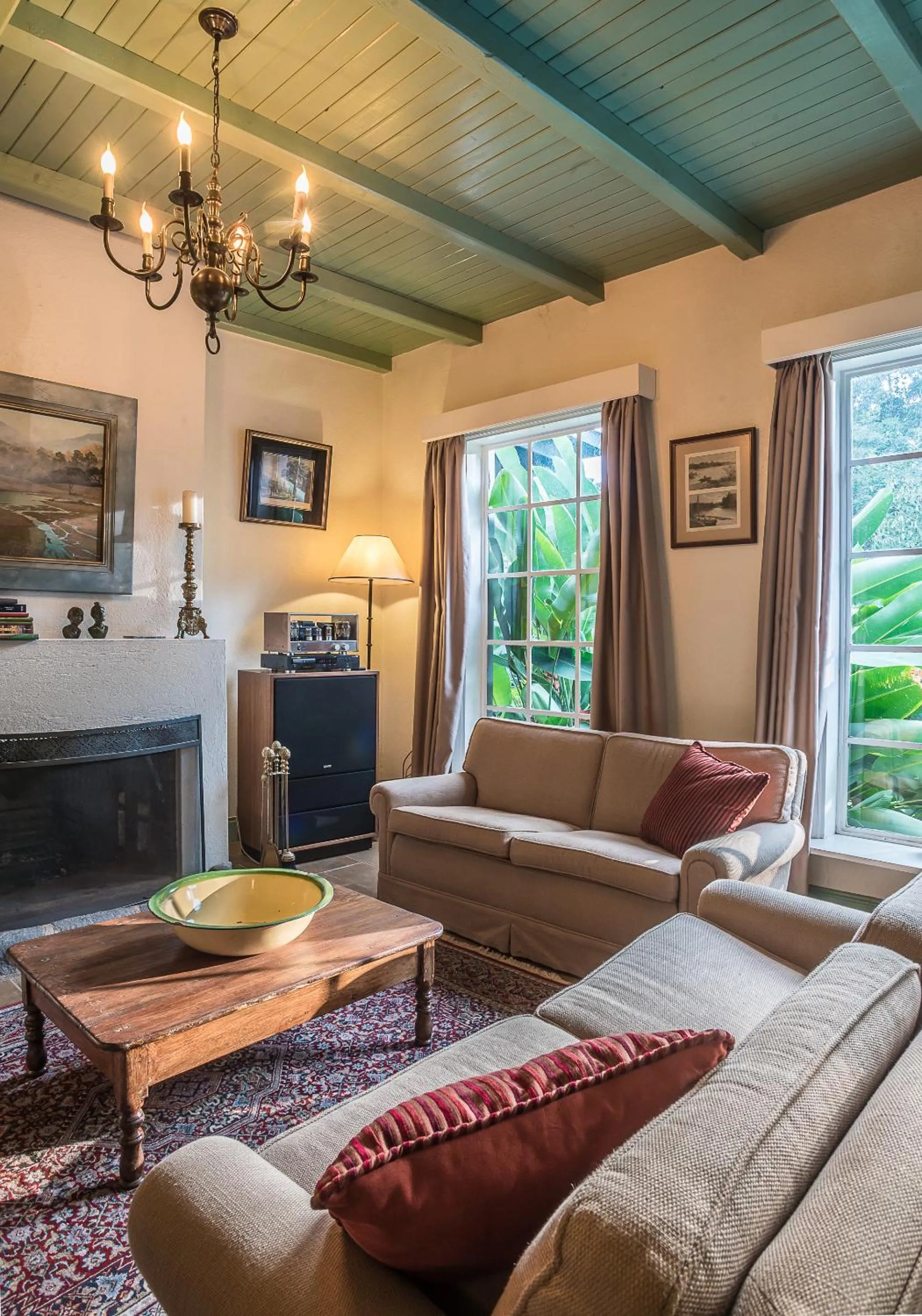 Seating area in Karen Gables