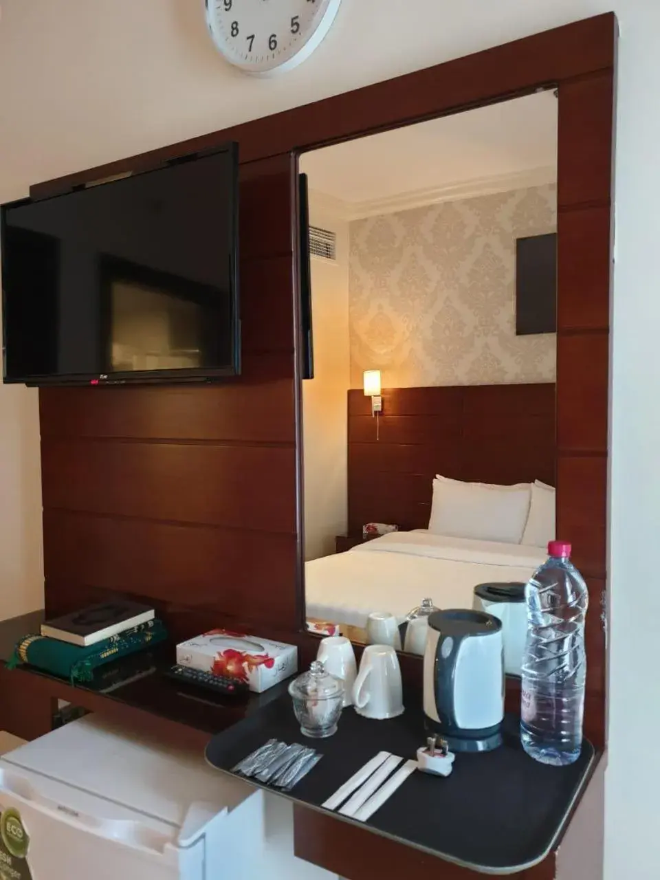 Coffee/tea facilities, Bed in Mirage Al Salam Hotel Coffee/tea facilities, Bed in Mirage Al Salam Hotel