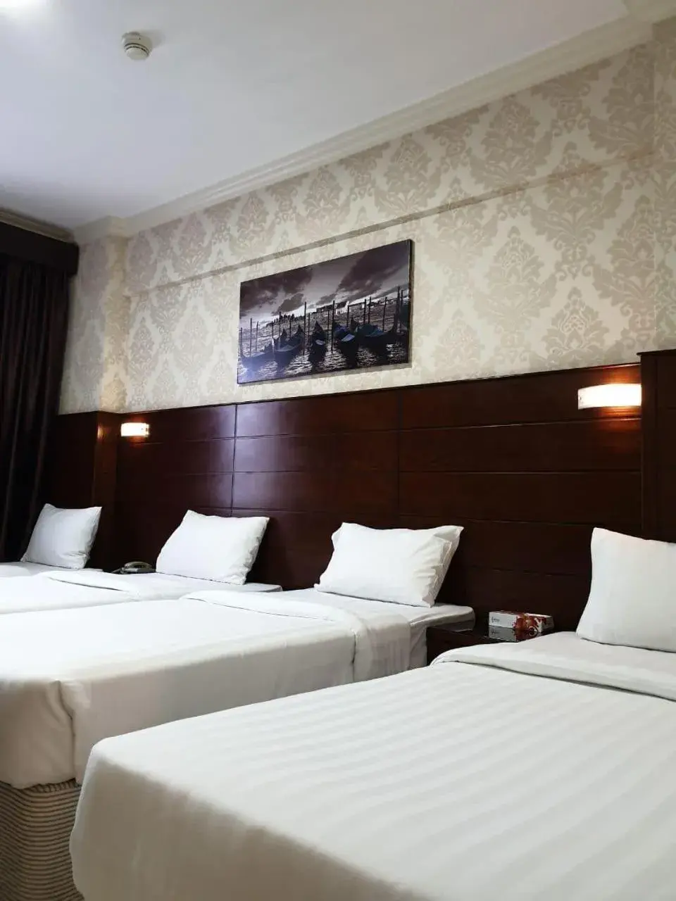 Photo of the whole room, Bed in Mirage Al Salam Hotel Photo of the whole room, Bed in Mirage Al Salam Hotel