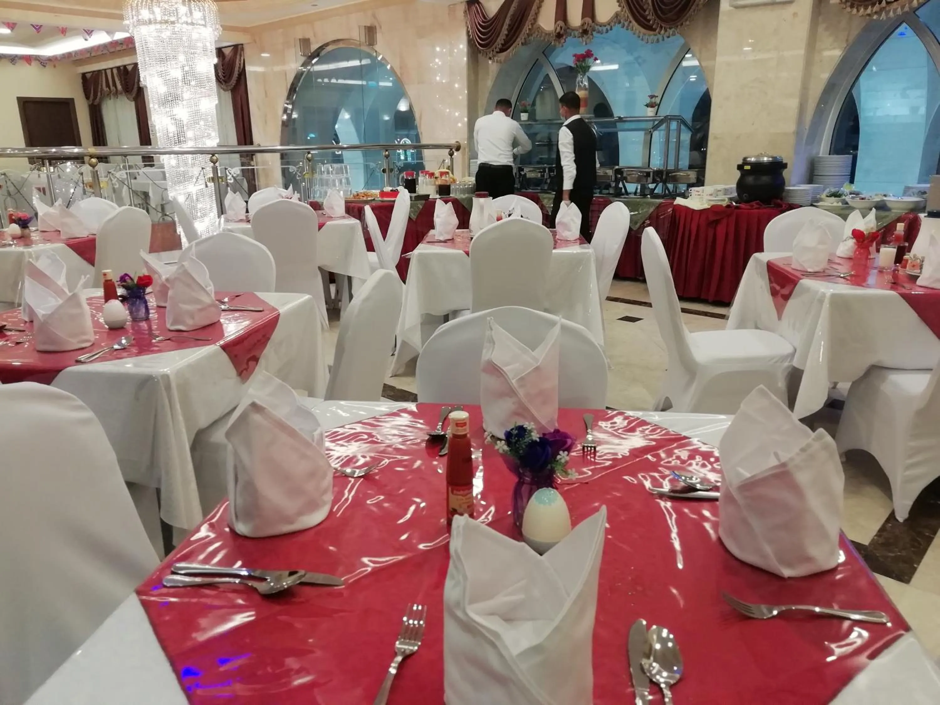 Restaurant/places to eat in Mirage Al Salam Hotel