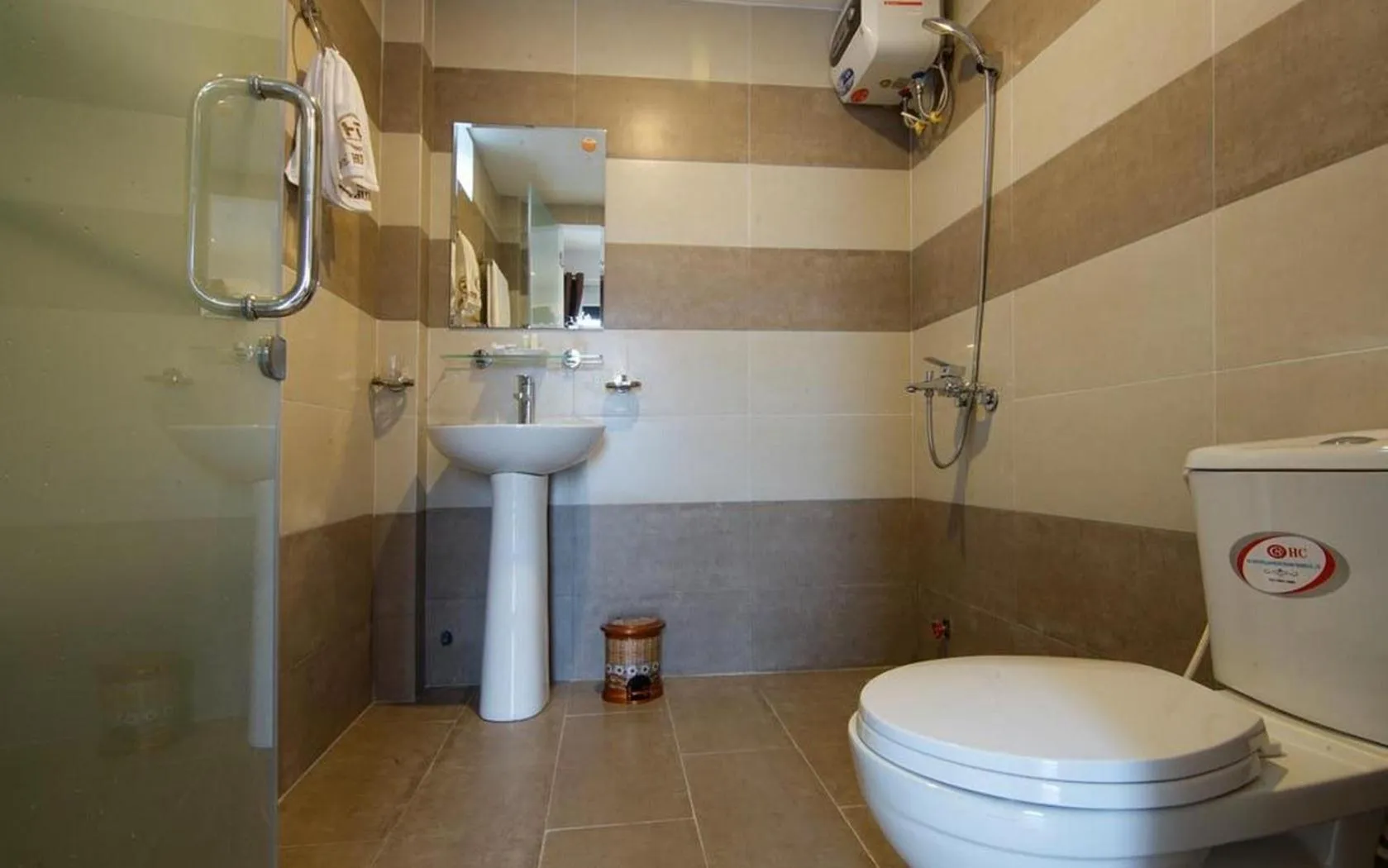 Poetic Hue Hotel & Spa