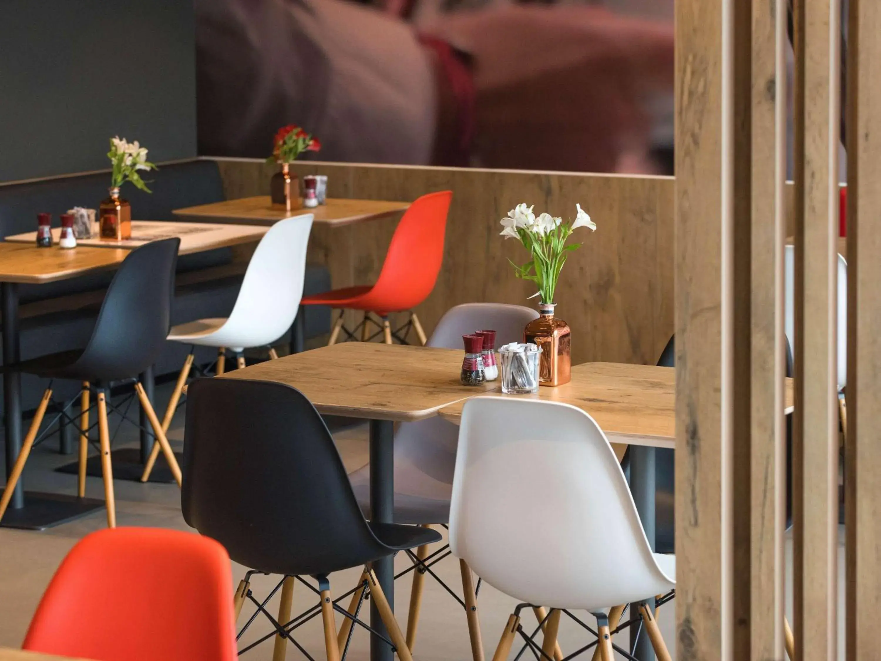 Restaurant/places to eat in ibis Aalst Restaurant/places to eat in ibis Aalst